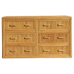 Comò a sei cassetti in rattan impilato vintage Coastal