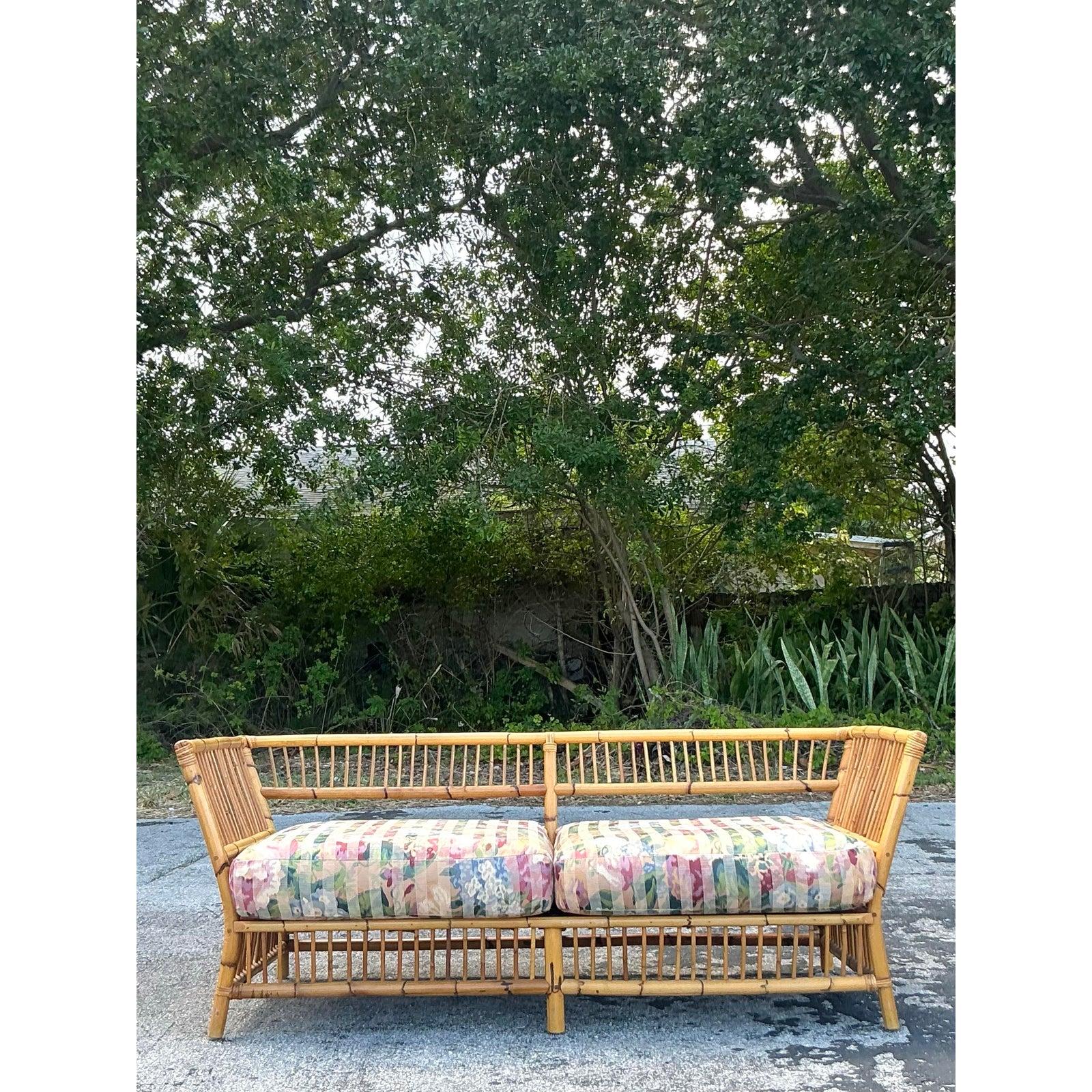Coastal Stick Bambus Loveseat, Vintage im Zustand „Gut“ im Angebot in west palm beach, FL