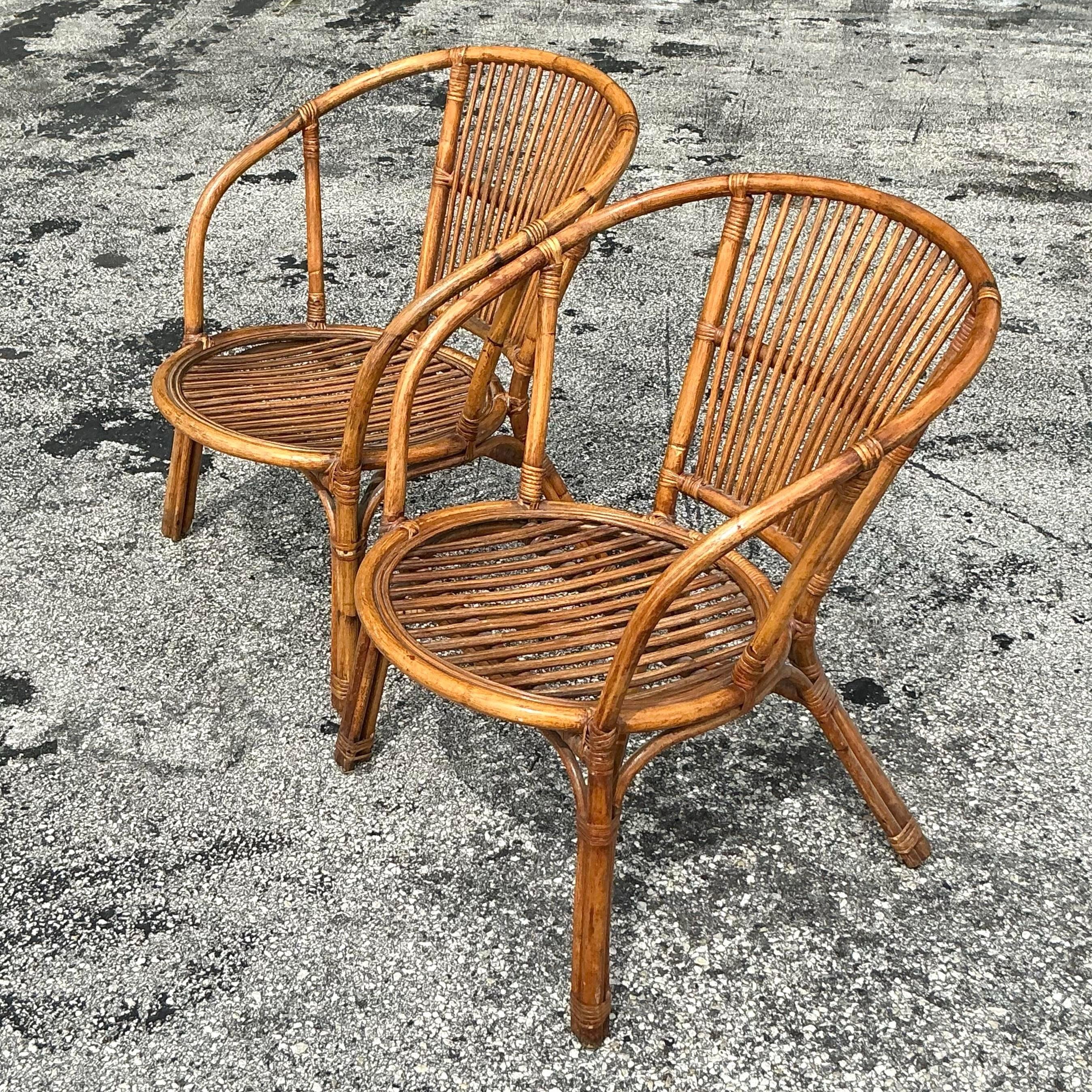 Vintage Coastal Stick Rattan-Loungesessel im Vintage-Stil - ein Paar im Zustand „Gut“ in west palm beach, FL
