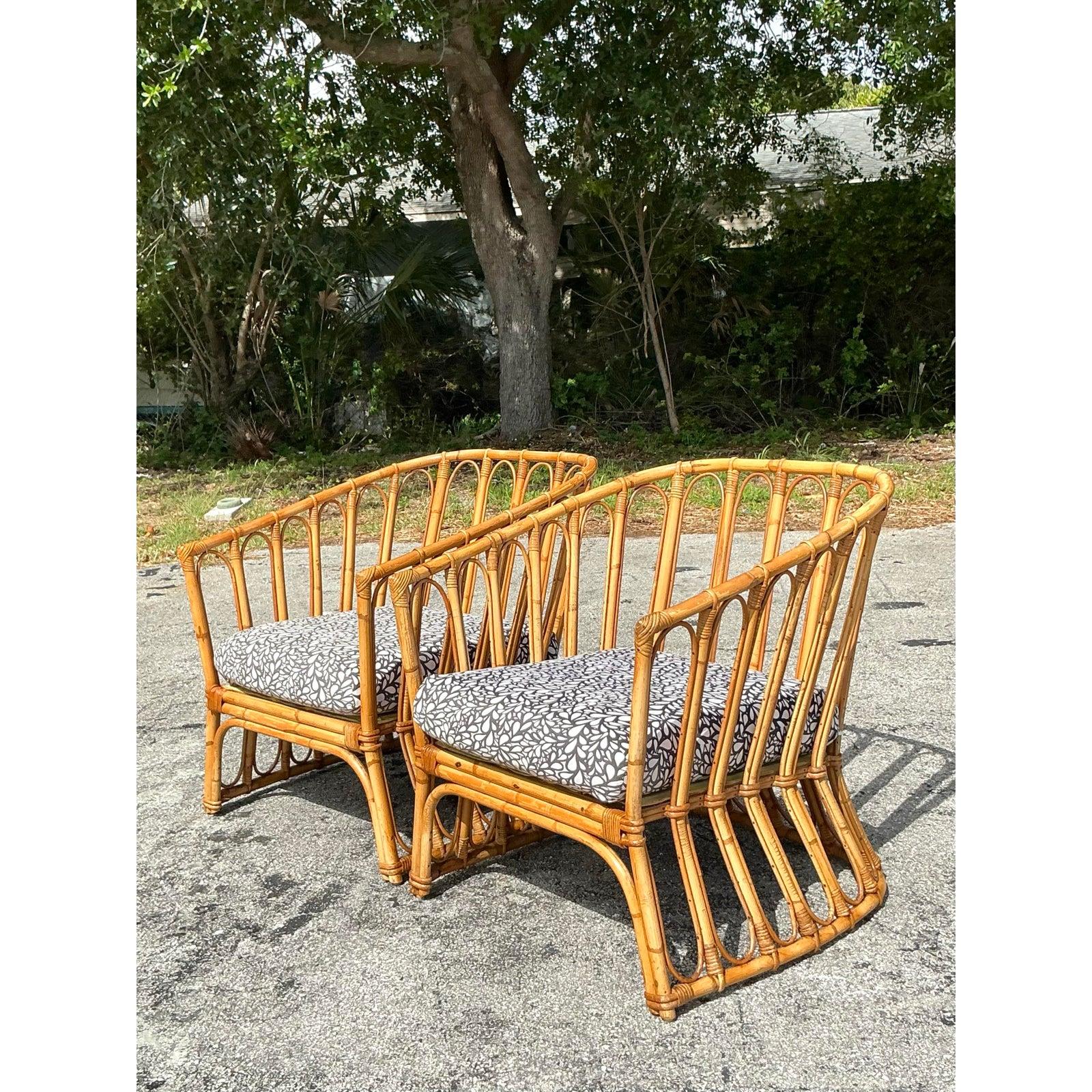 Paire de fauteuils de salon vintage Coastal Stick Rattan d'après Albini Bon état - En vente à west palm beach, FL