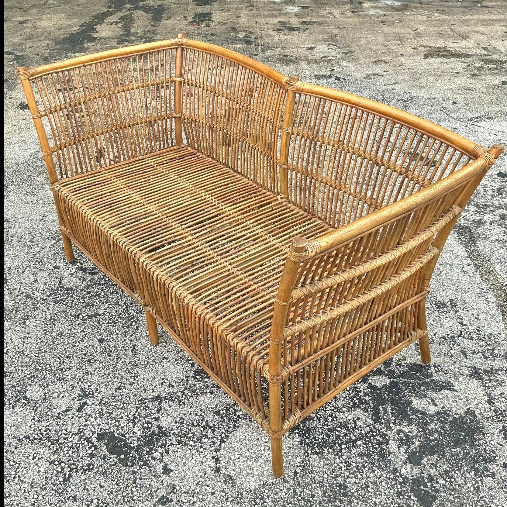 Loveseat de ratán costero vintage Ratán en venta