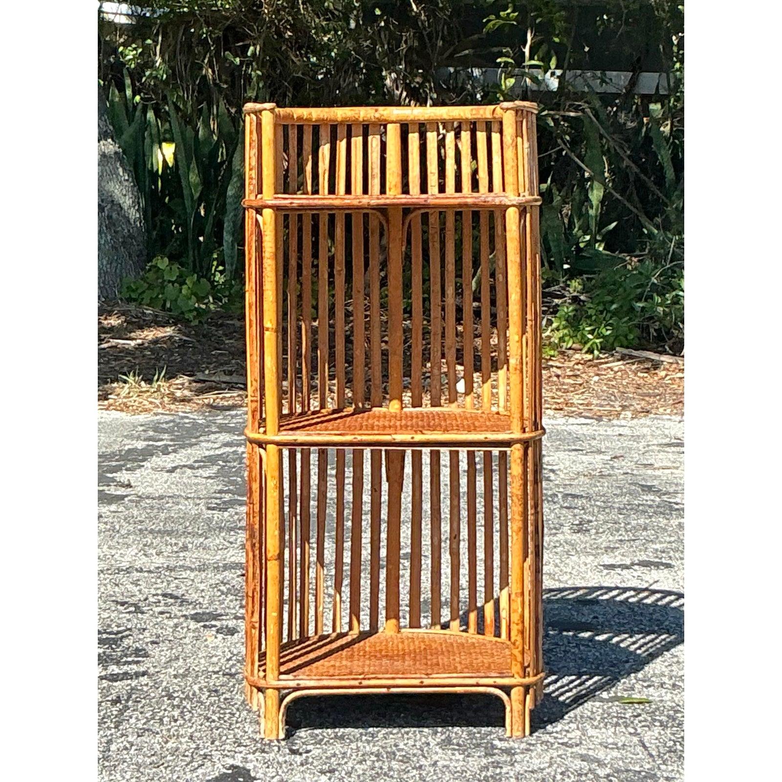 Etagere piccola in rattan a bastone Vintage By In condizioni buone in vendita a west palm beach, FL