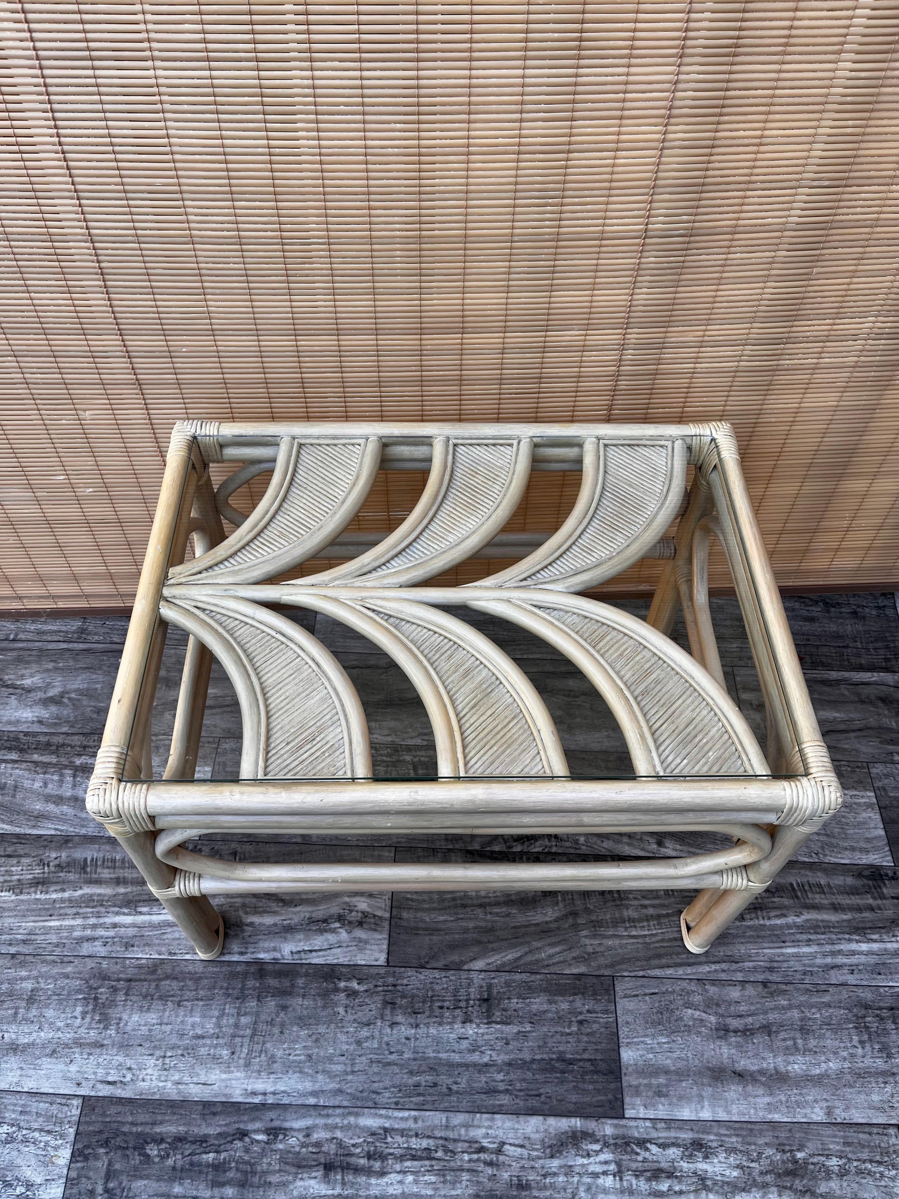 Vintage Coastal Style Pencil Reed Side Table  For Sale 4