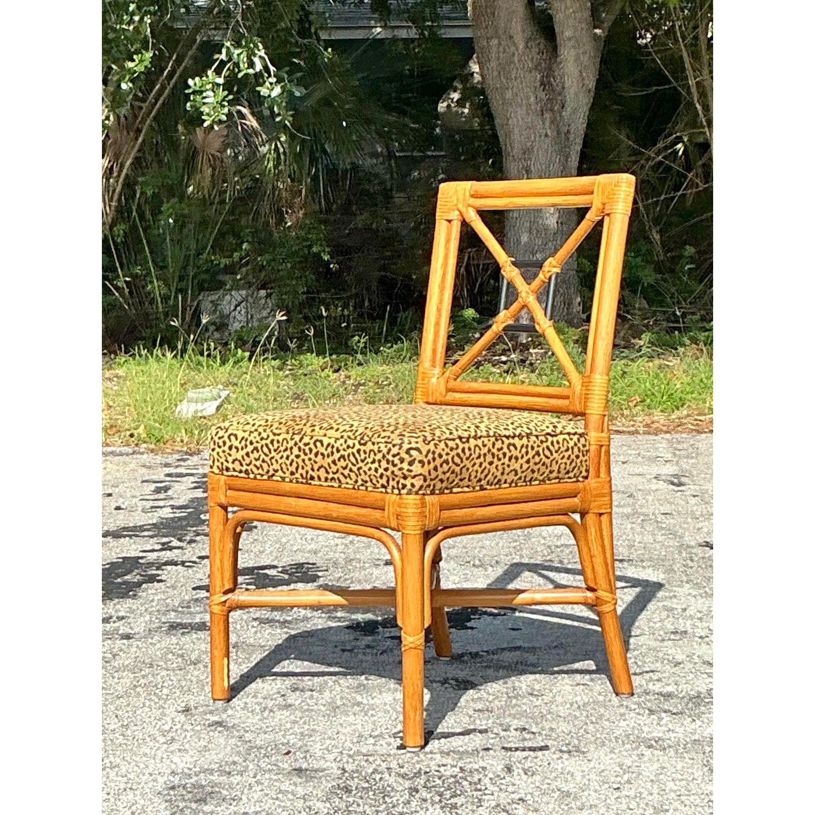 Chaise en rotin vintage côtière à dossier en forme de cible Bon état - En vente à west palm beach, FL