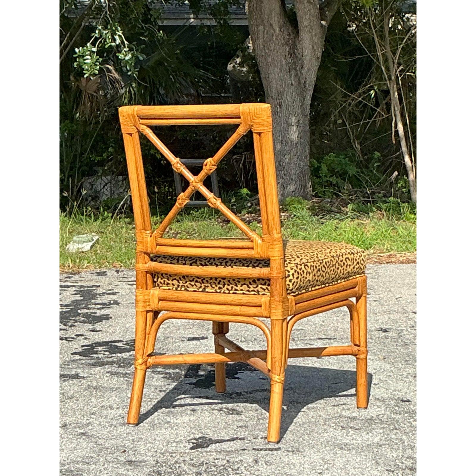 Chaise en rotin vintage côtière à dossier en forme de cible en vente 3