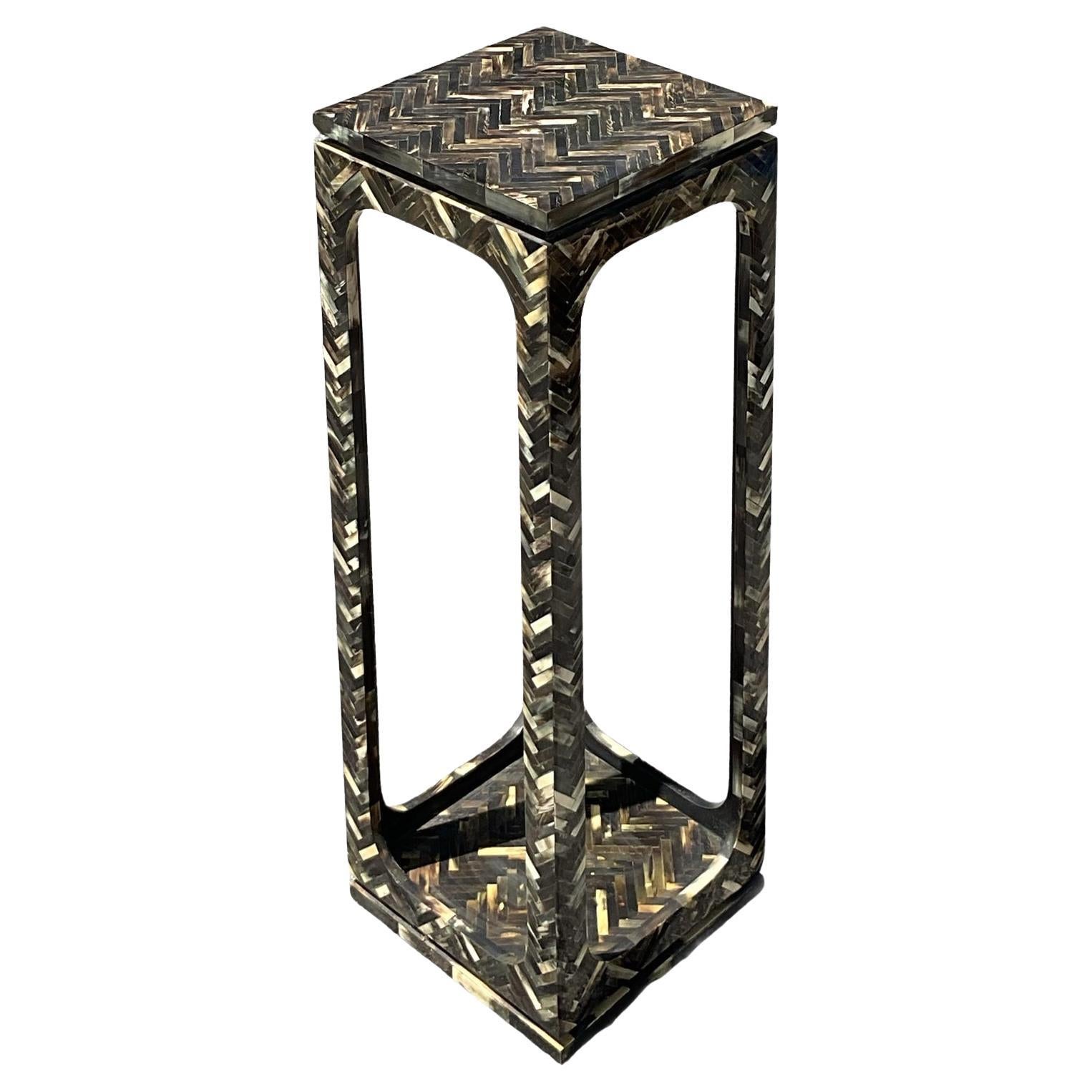Pedestal de cuerno teselado Vintage Coastal