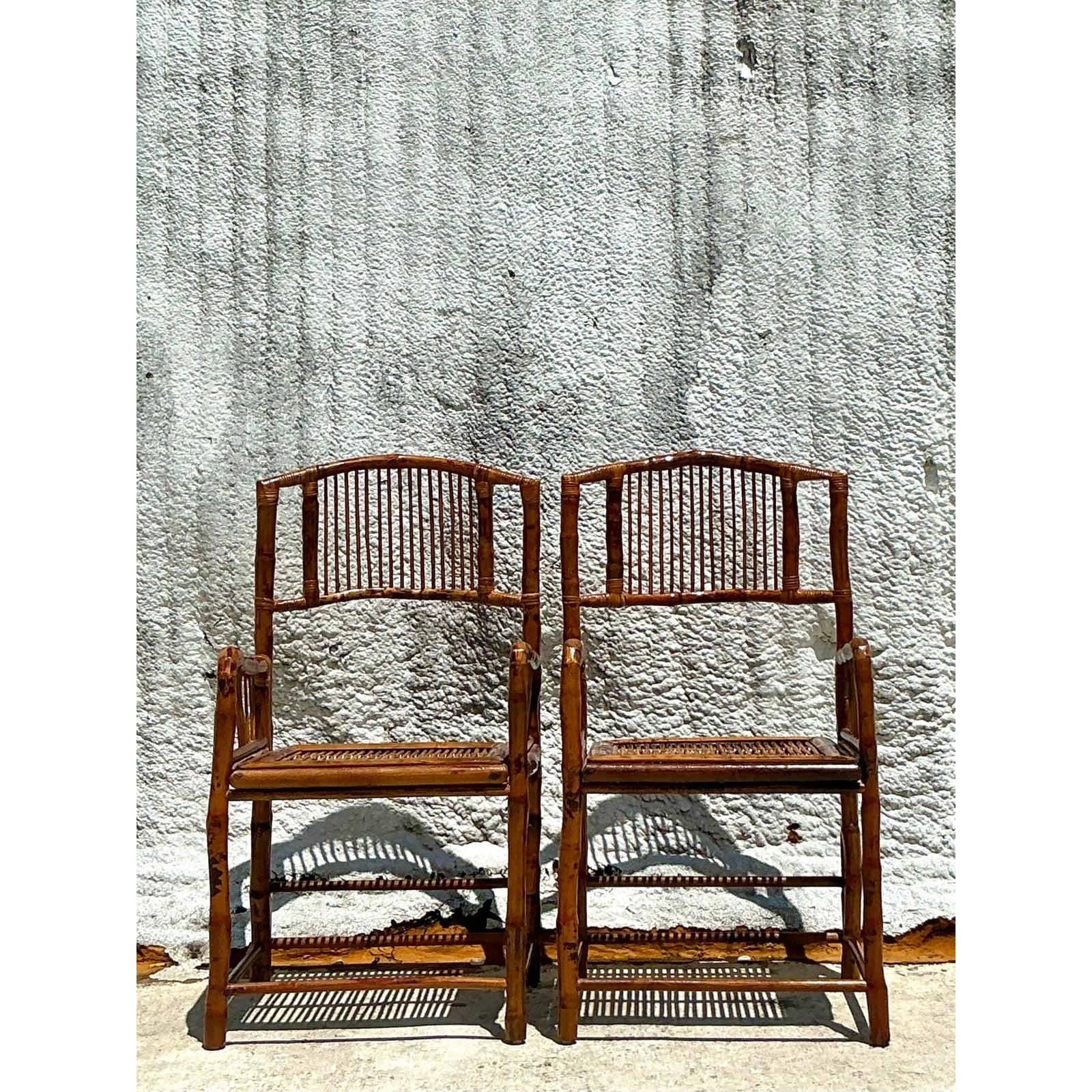 Chinoiseries Fauteuils vintage en bambou tortue de la côte - une paire en vente