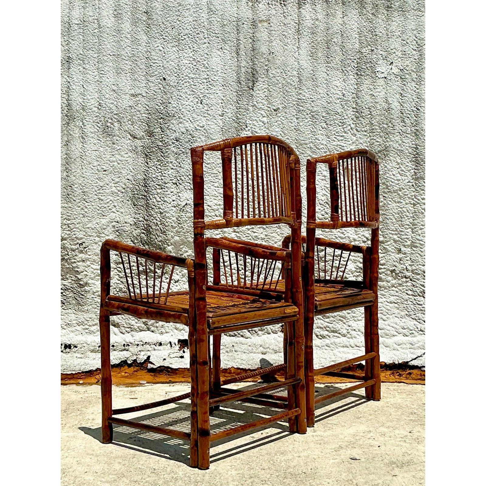 20ième siècle Fauteuils vintage en bambou tortue de la côte - une paire en vente