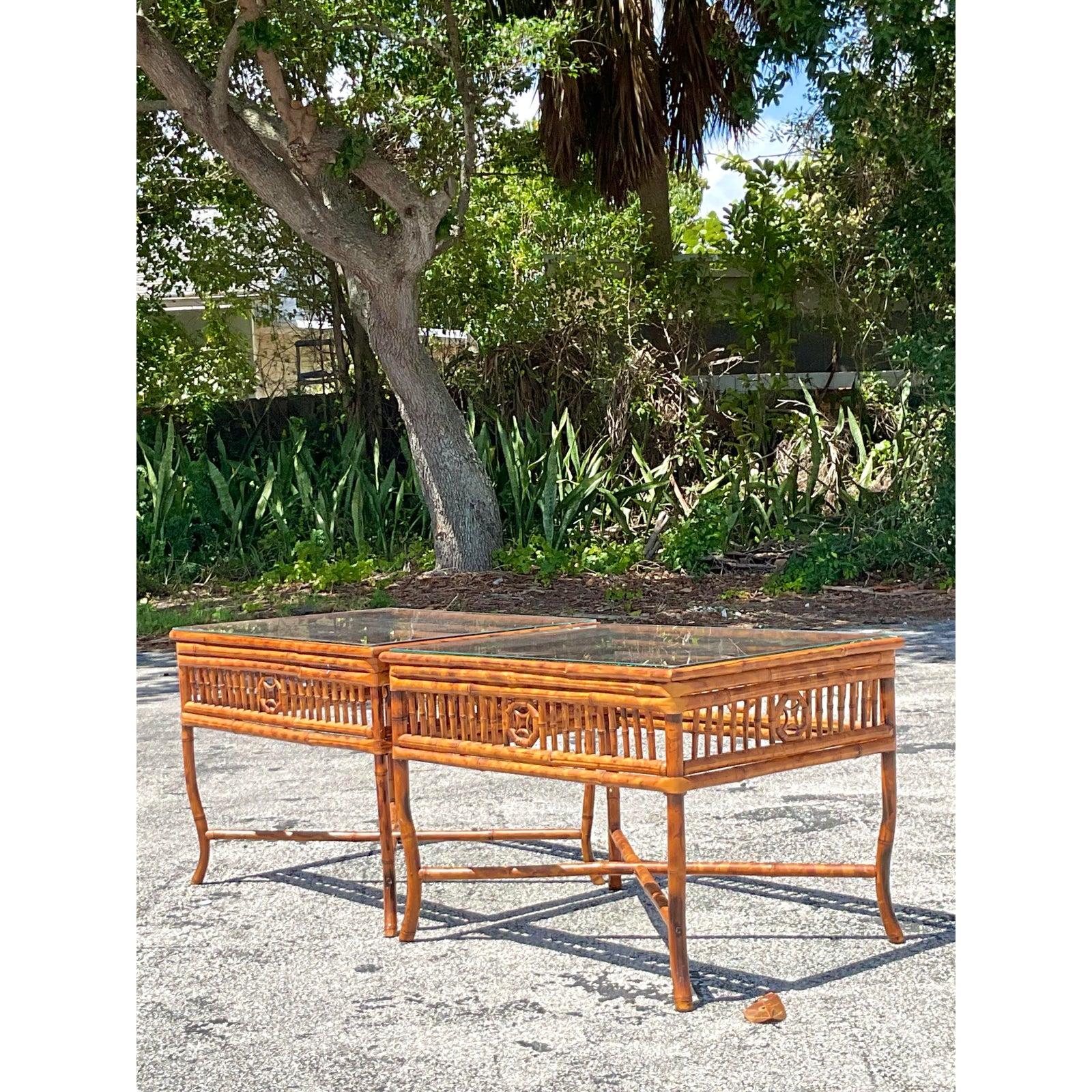 Bambou Vintage Coastal Tortoise Bamboo Side Tables - A Pair en vente