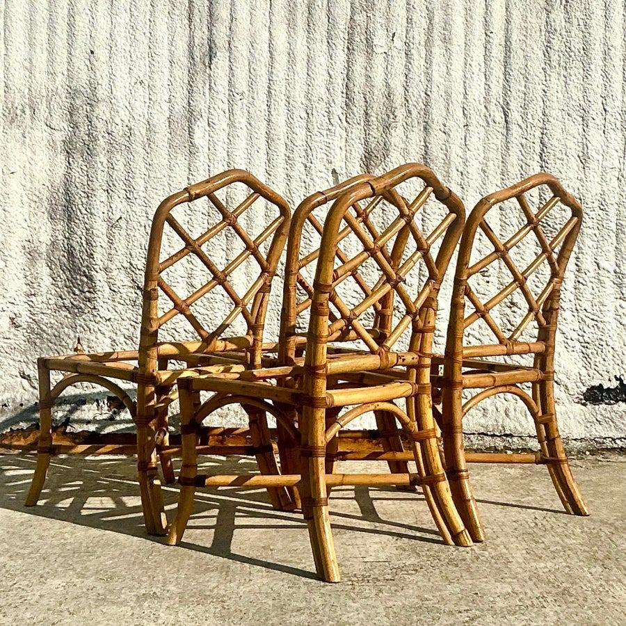 Filippino Sedie da pranzo vintage in bambù a traliccio - Set di 4 sedie in vendita