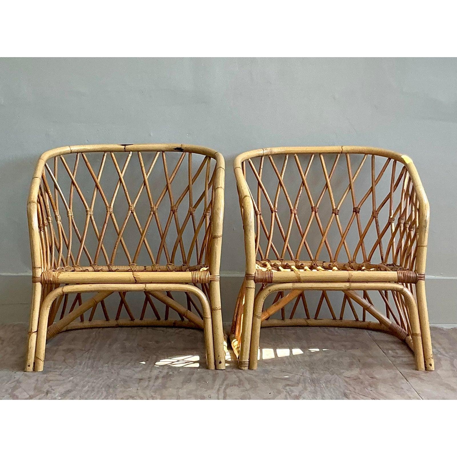 Mid-Century moderno Sedie da salotto in rattan a traliccio costiero vintage - una coppia in vendita
