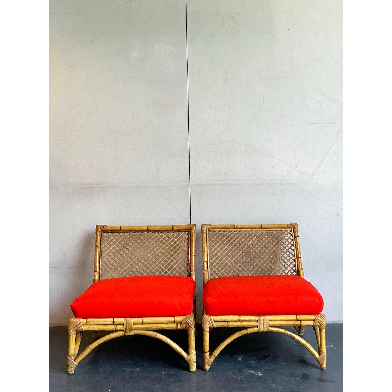Pareja de sillas de ratán vintage con enrejado costero en venta 3