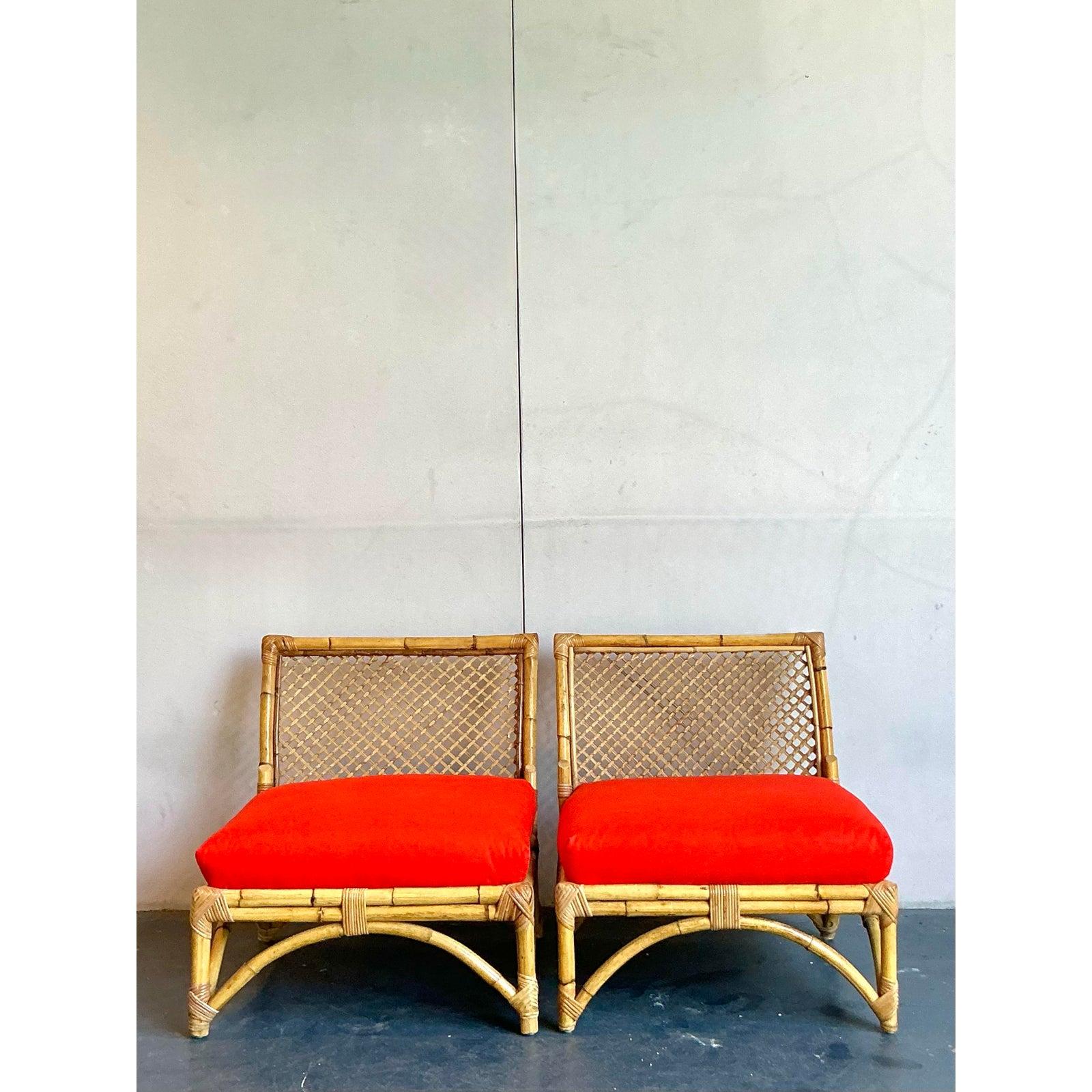 Pareja de sillas de ratán vintage con enrejado costero en venta 2