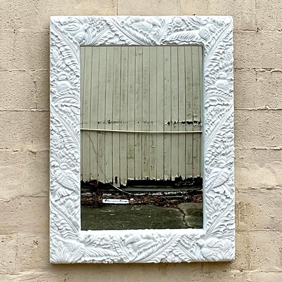 20ième siècle Vieux miroir à frise en plâtre tropical côtier en vente