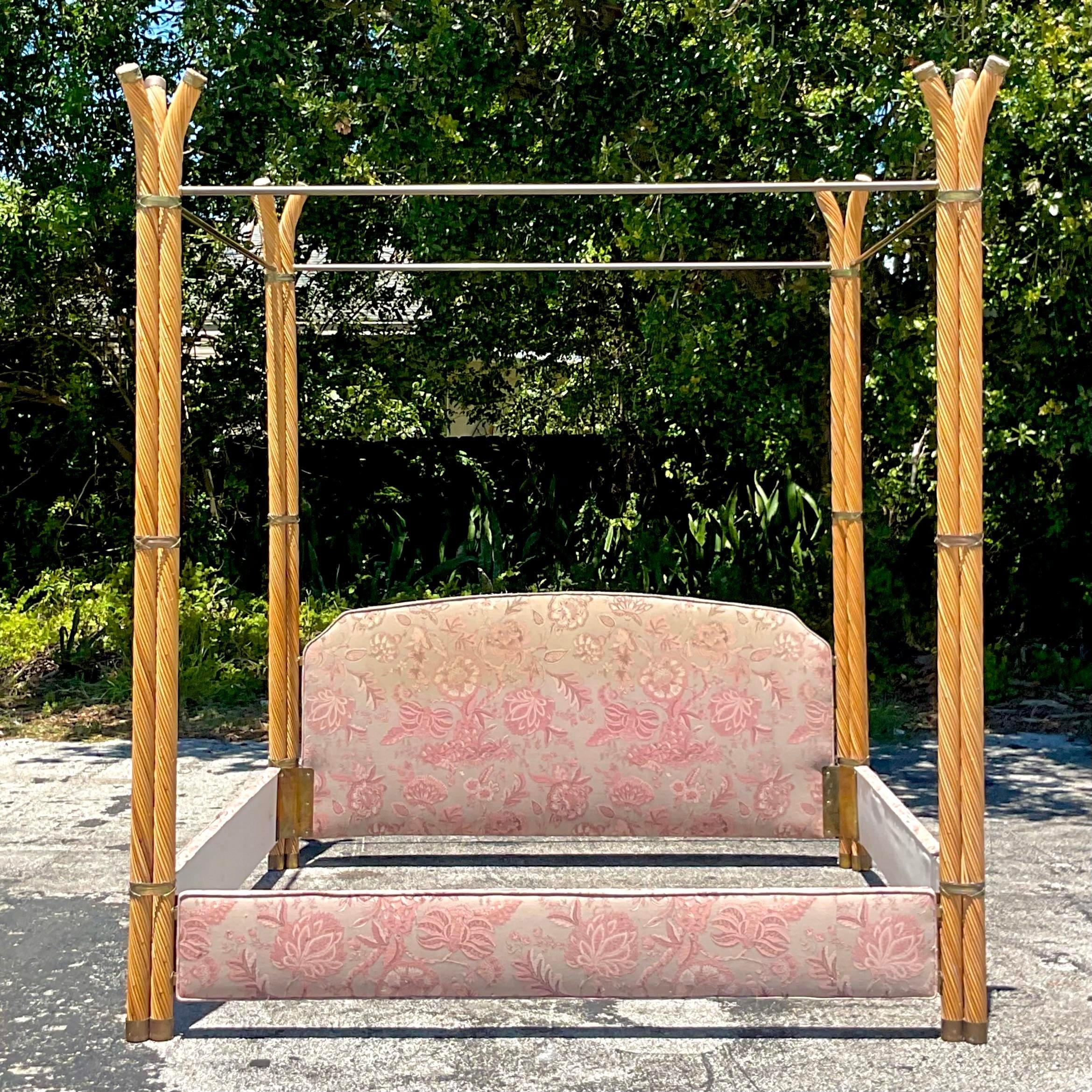 Vintage Coastal Twisted Pencil Reed and Brass King Canopy Bed In Good Condition For Sale In west palm beach, FL