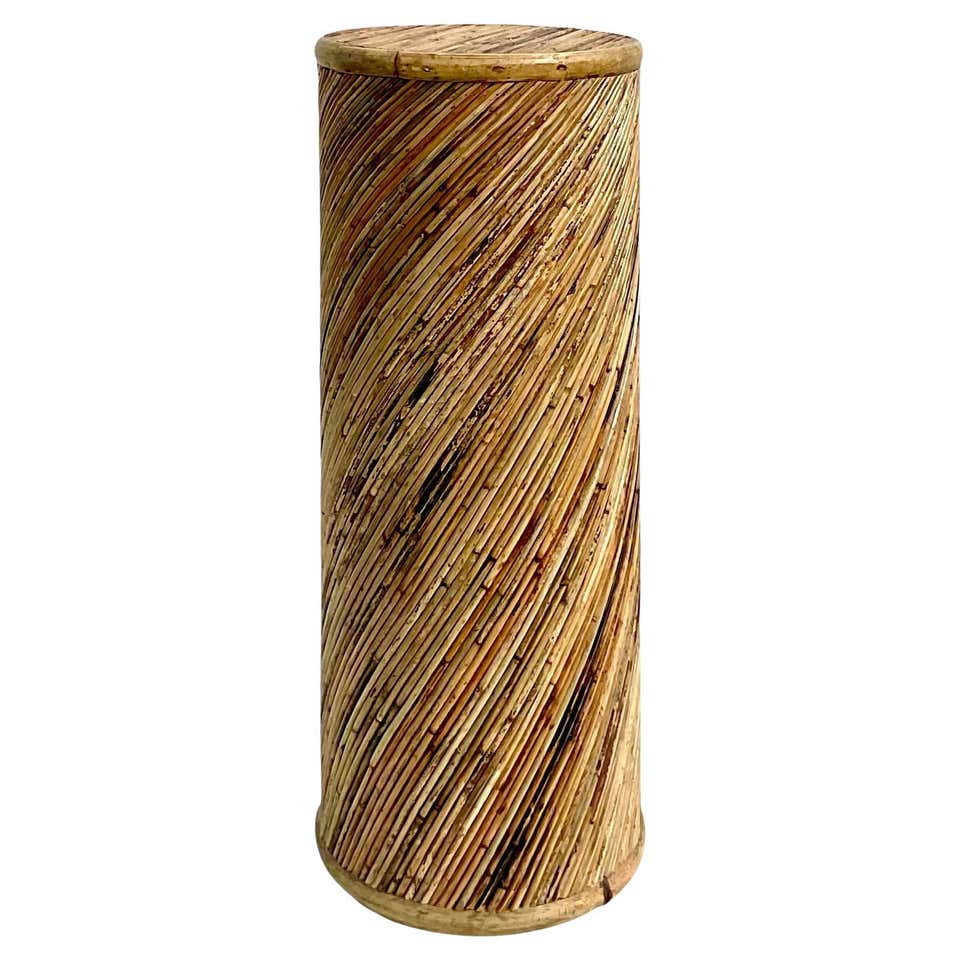 Vintage Coastal Twisted Pencil Reed Pedestal at 1stDibs