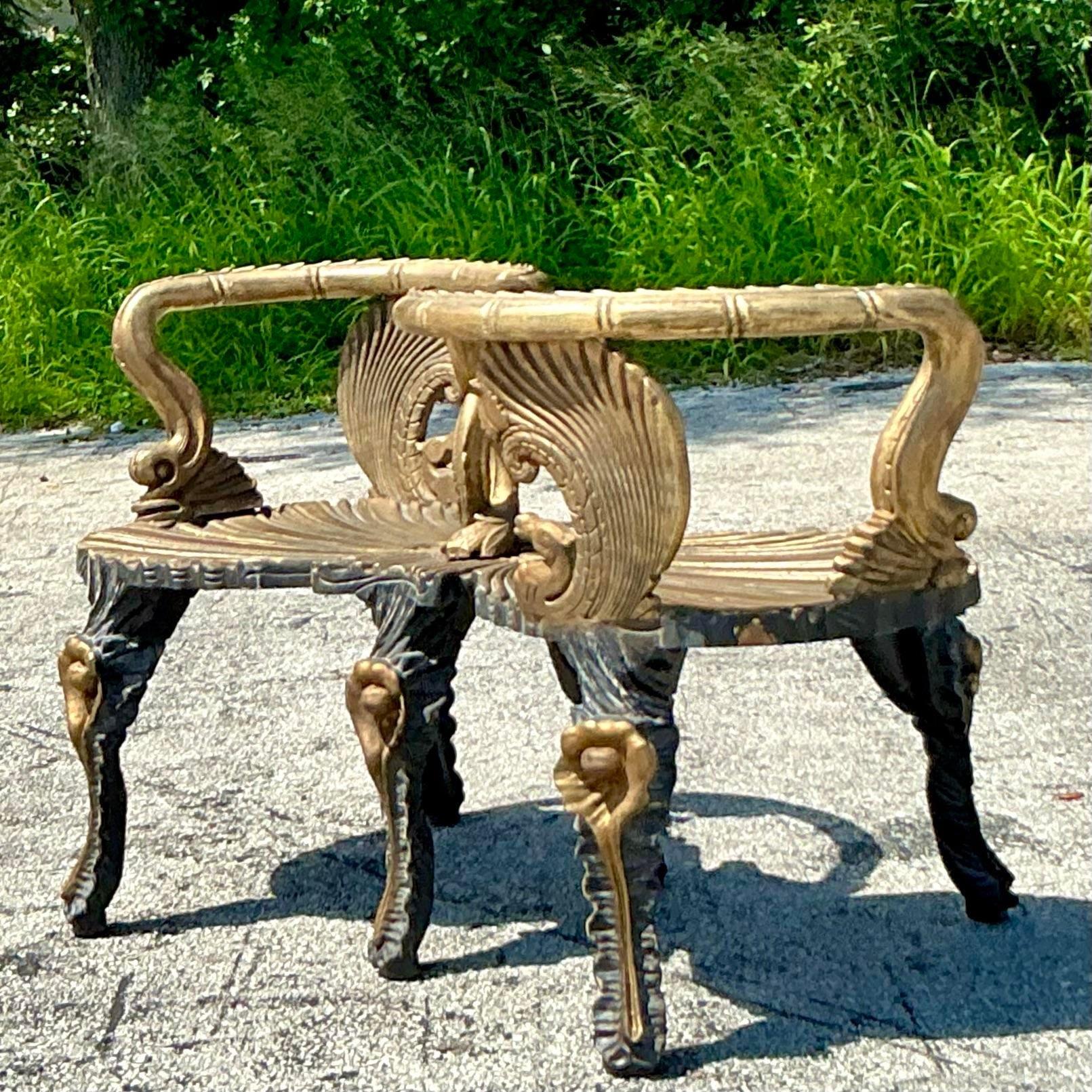 Vintage Coastal Venetian Gilt Carved Grotto Tete-A-Tete en vente 4