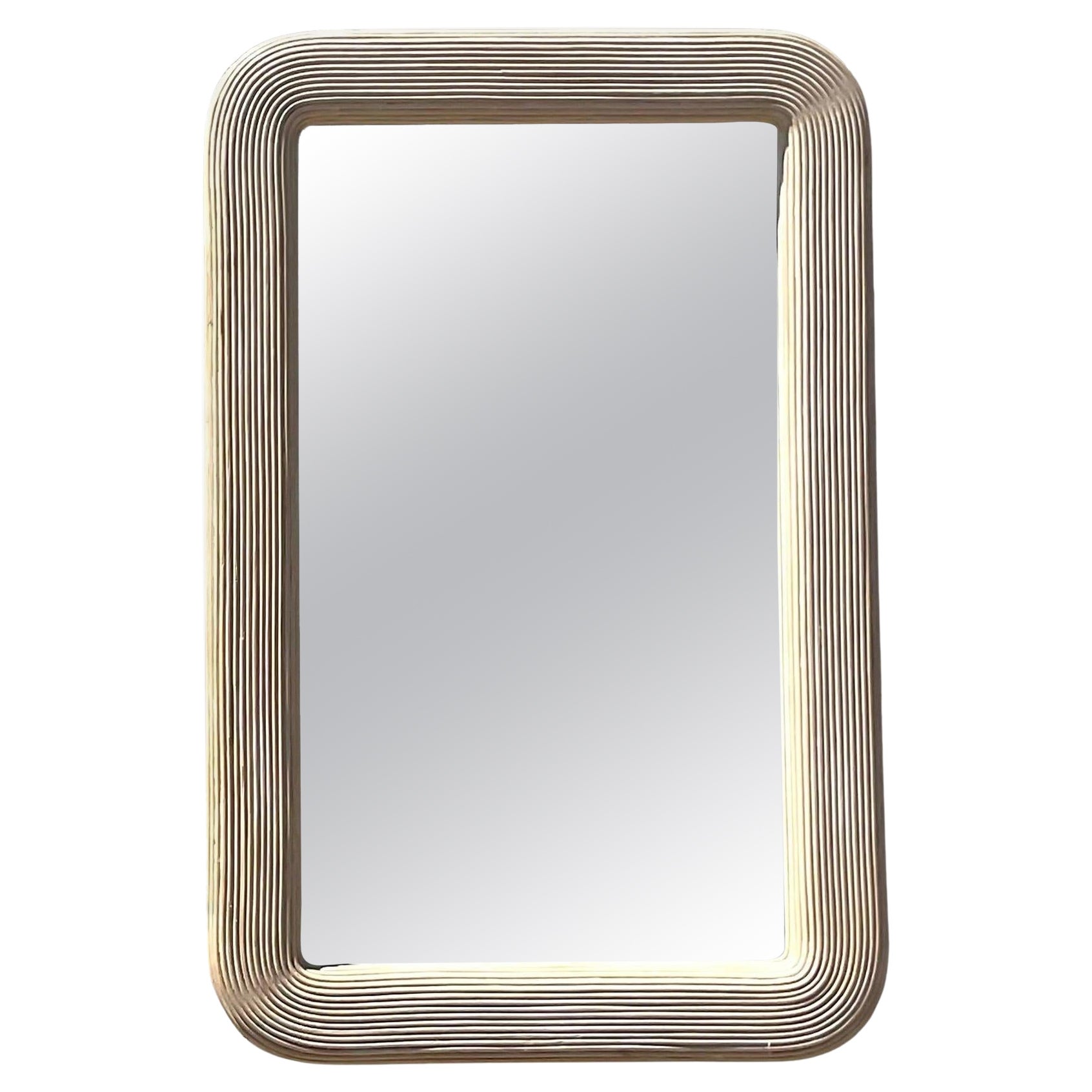 Specchio a canne mozze lavato in stile costiero vintage