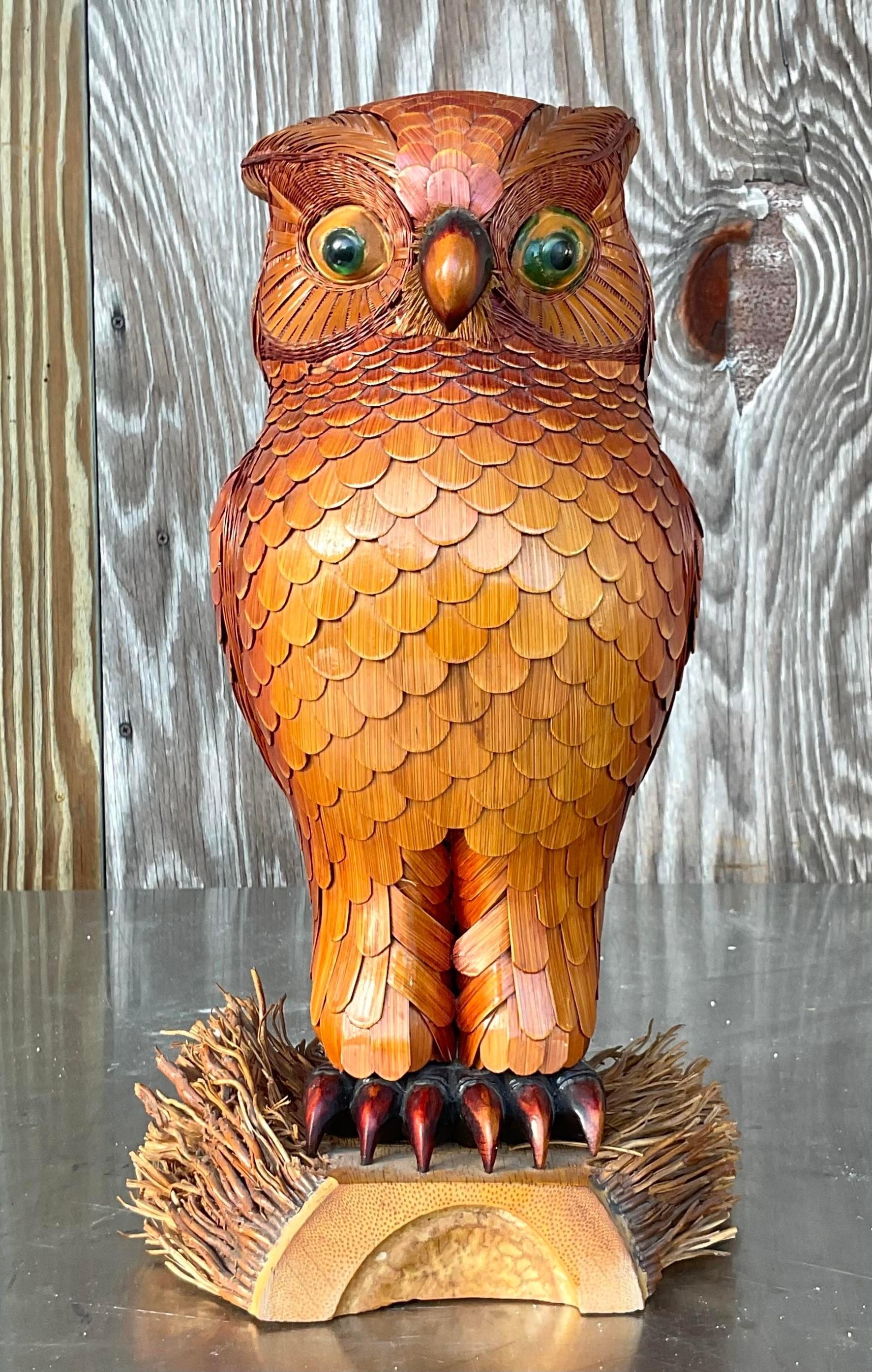 Gufo costiero vintage in legno e rattan In condizioni buone in vendita a west palm beach, FL