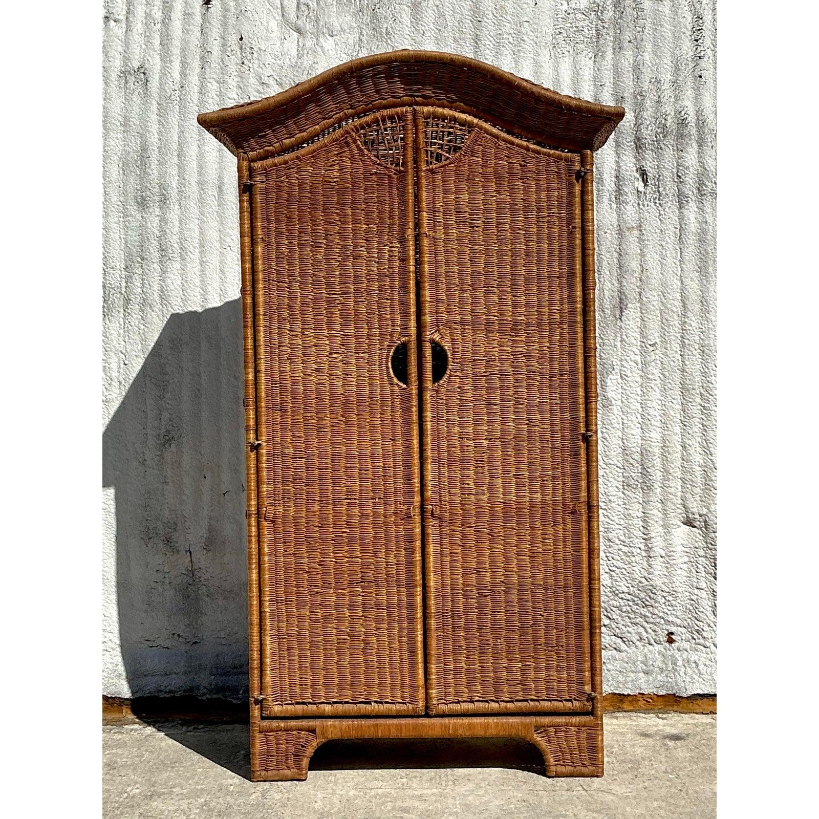 Armadio ad arco in rattan intrecciato Vintage By in vendita 1