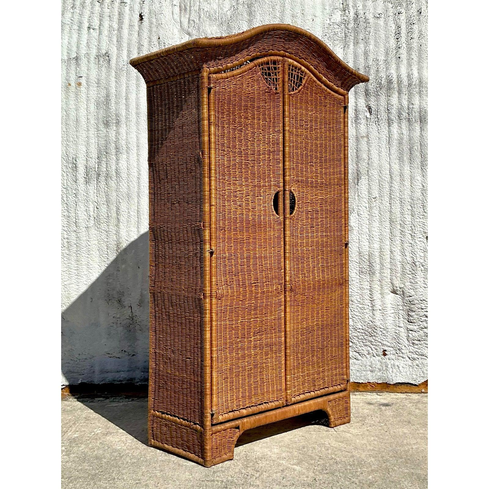 Armadio ad arco in rattan intrecciato Vintage By in vendita 2