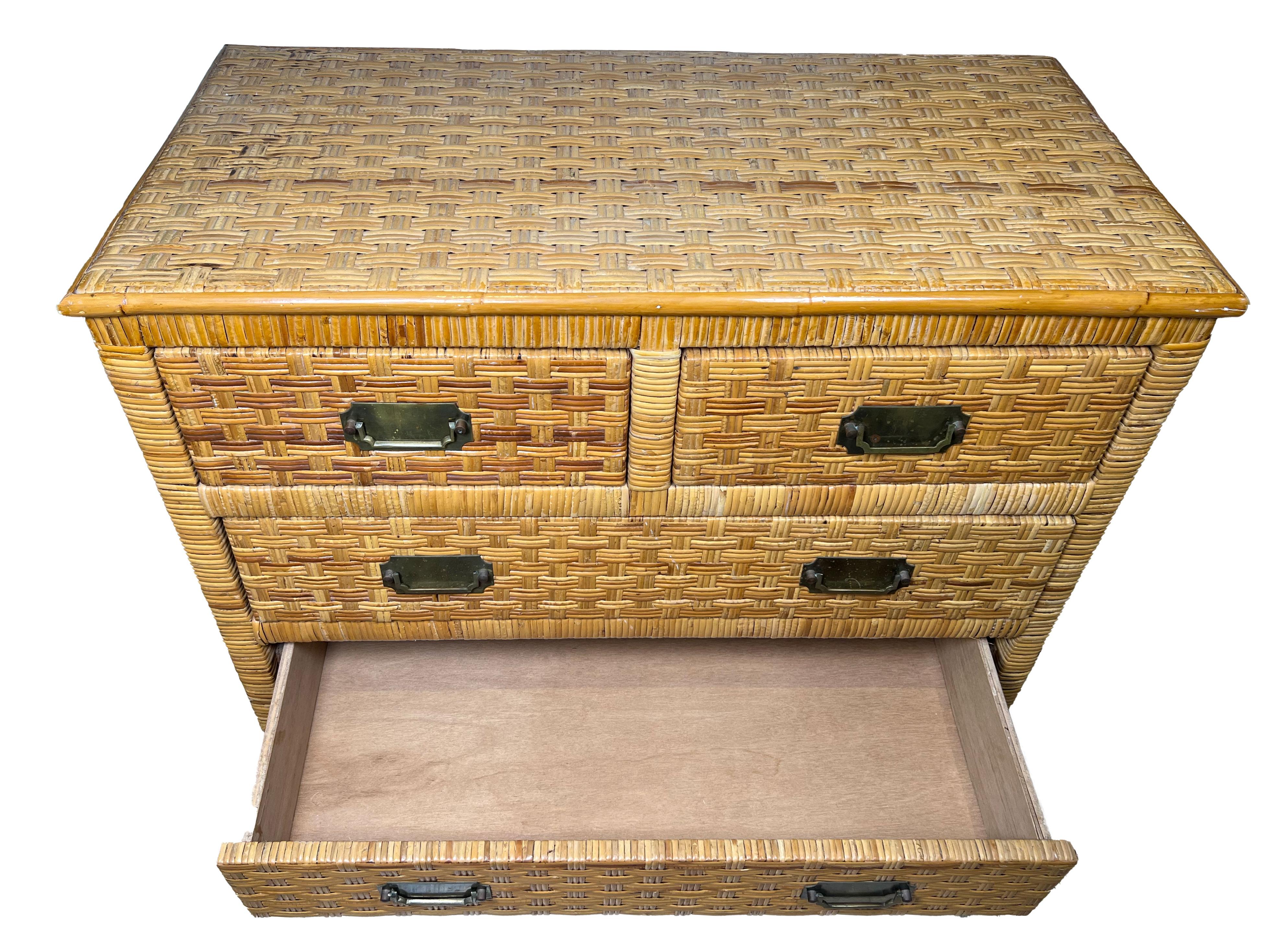 Vintage Coastal Woven Rattan Chest of Drawers with Brass Handles In Good Condition For Sale In Miami, FL