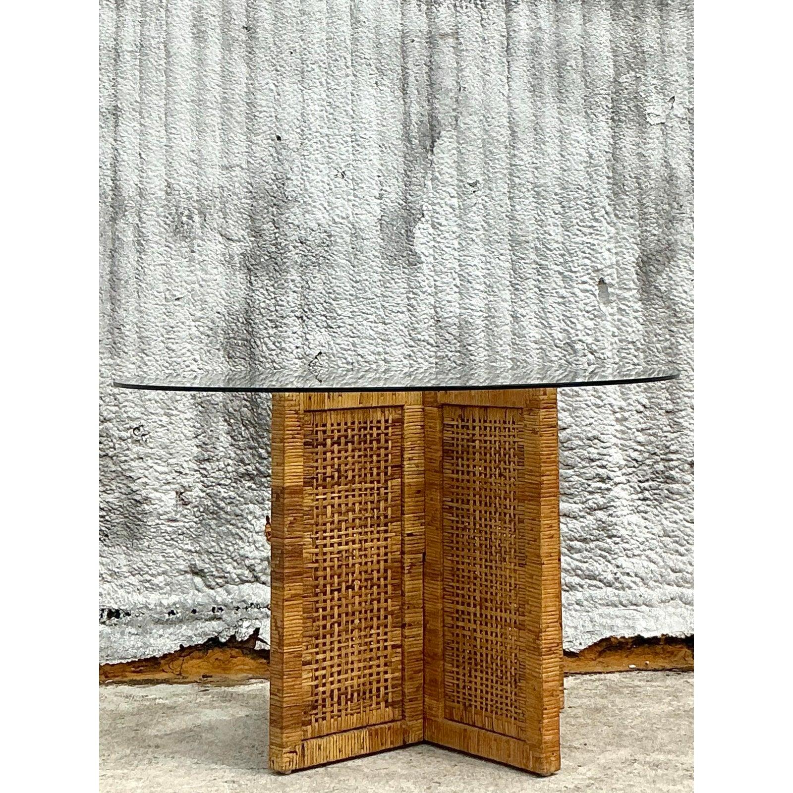Vintage Coastal Woven Rattan Dining Table Pedestal en vente 2
