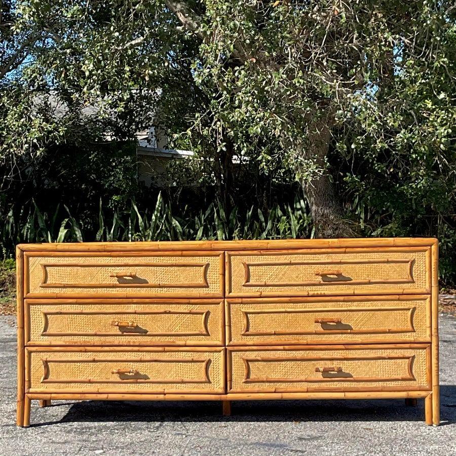 Comò in rattan intrecciato vintage della costa in vendita 2