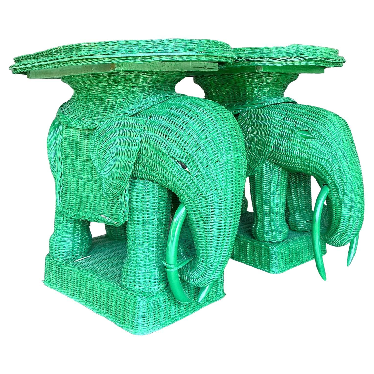 Vintage Coastal Woven Rattan Elefant Beistelltische - ein Paar