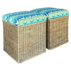 Tabourets bas vintage en rotin tissé - une paire