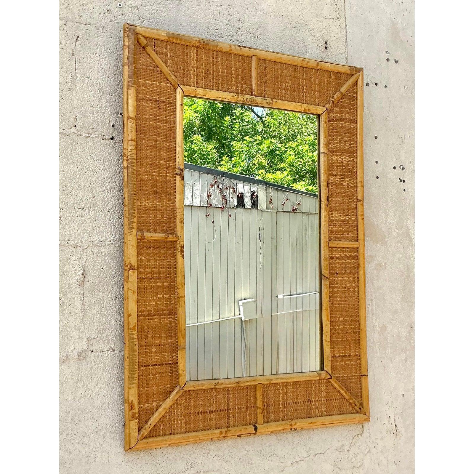 Miroir vintage en rotin tressé Bon état - En vente à west palm beach, FL