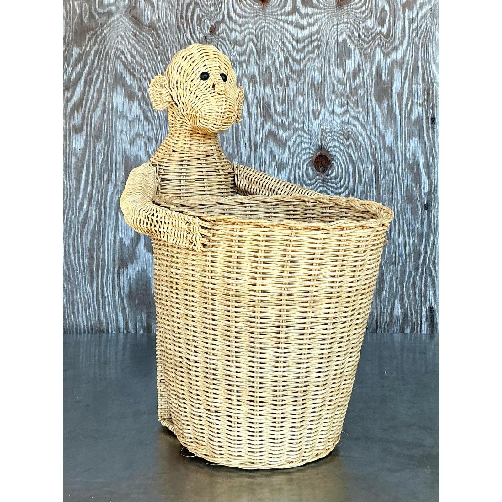 Américain Corbeille à papier singe vintage en rotin tressé pour la côte en vente
