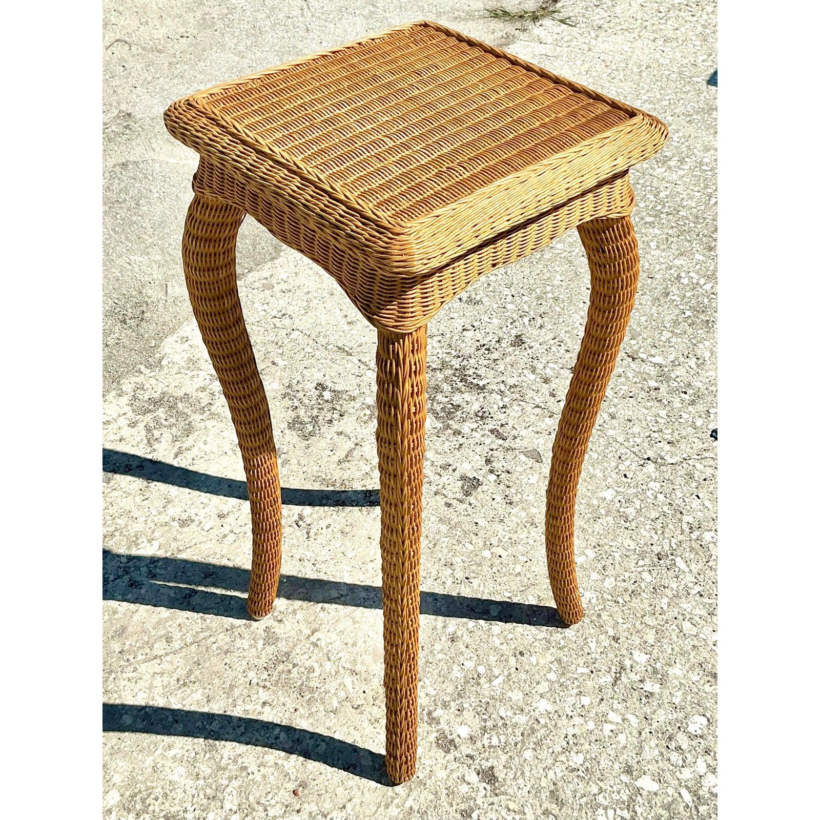20ième siècle The Pedestal vintage en rotin tressé pour la côte en vente