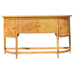 Coastal Sideboard aus gewebtem Rattan mit Untergestell