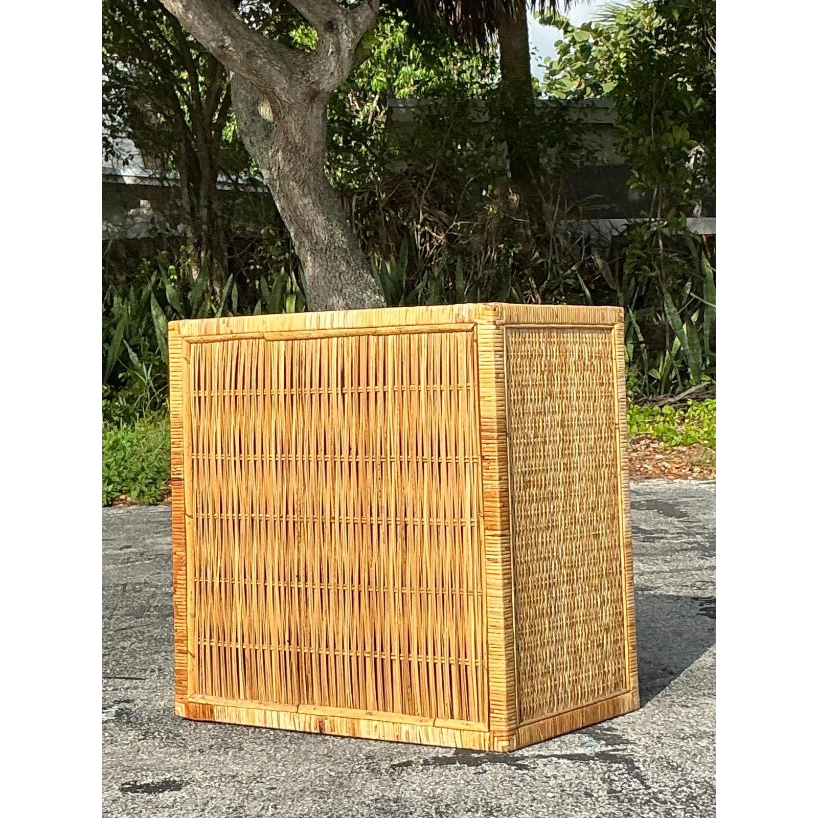 Scrivania vintage in rattan intrecciato in vendita 4