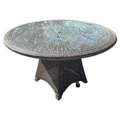 Mesa de Comedor Vintage Coastal Tejida en Resina de Ratán
