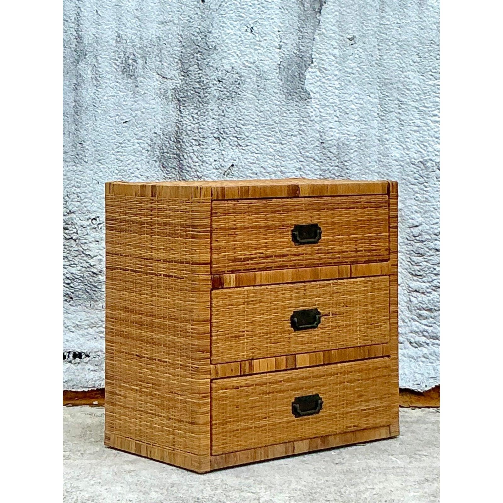Philippin Commode vintage en rotin enveloppé de la côte