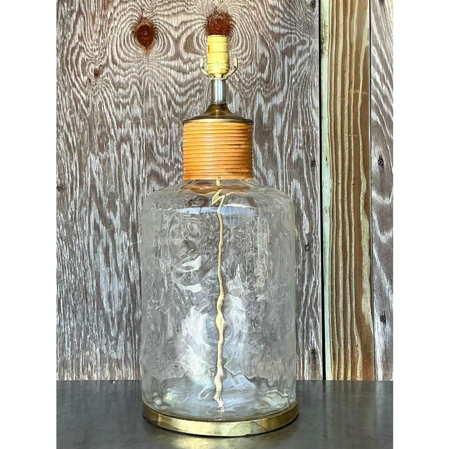 Lampe d'époque en verre de rotin enveloppé de côte en vente 6