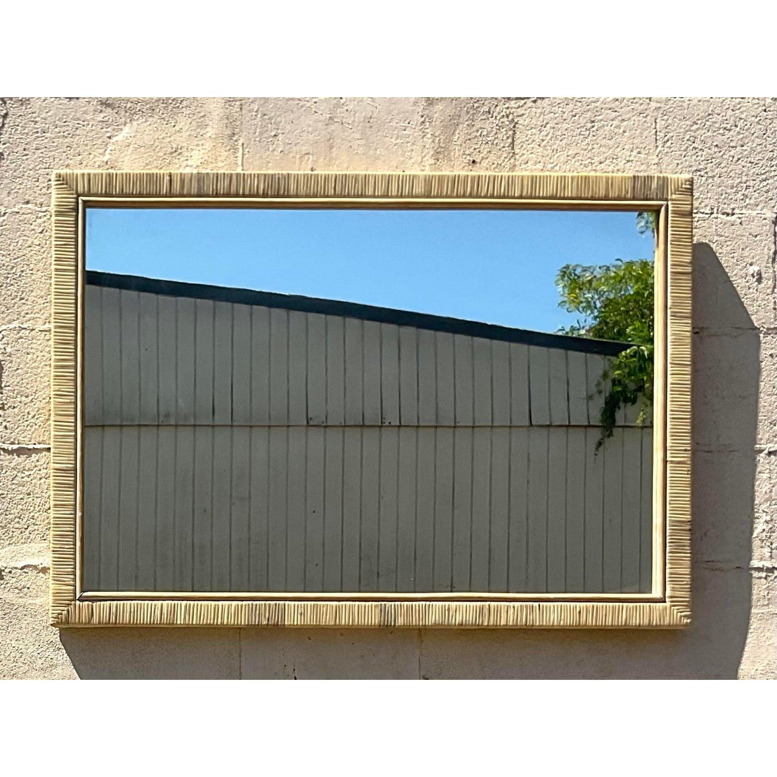 Miroir horizontal vintage en rotin enveloppé de la côte en vente 2