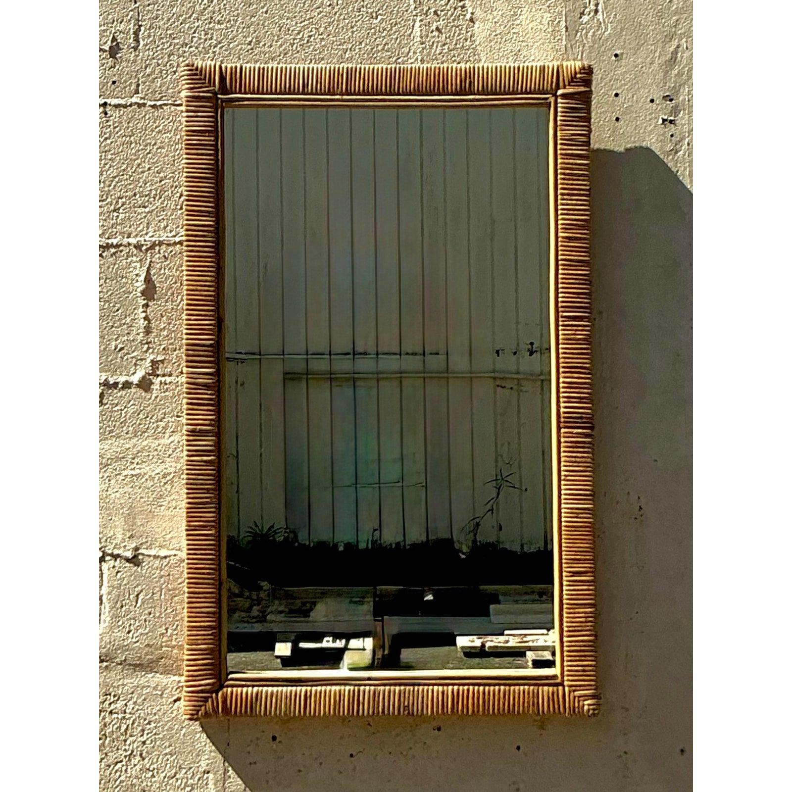 Organico moderno Specchio vintage in rattan intrecciato in vendita