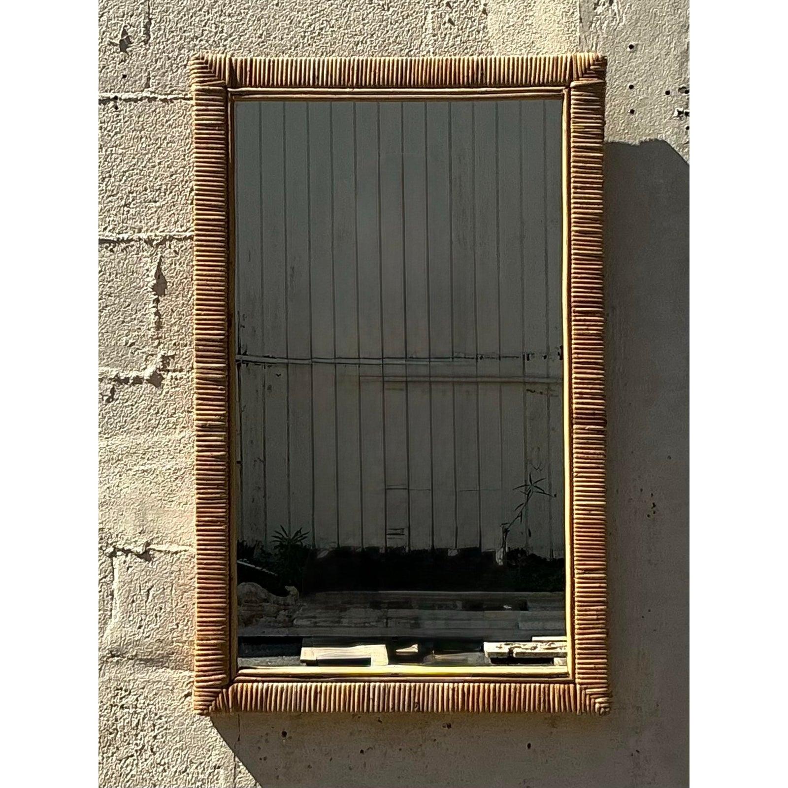 Specchio vintage in rattan intrecciato In condizioni buone in vendita a west palm beach, FL