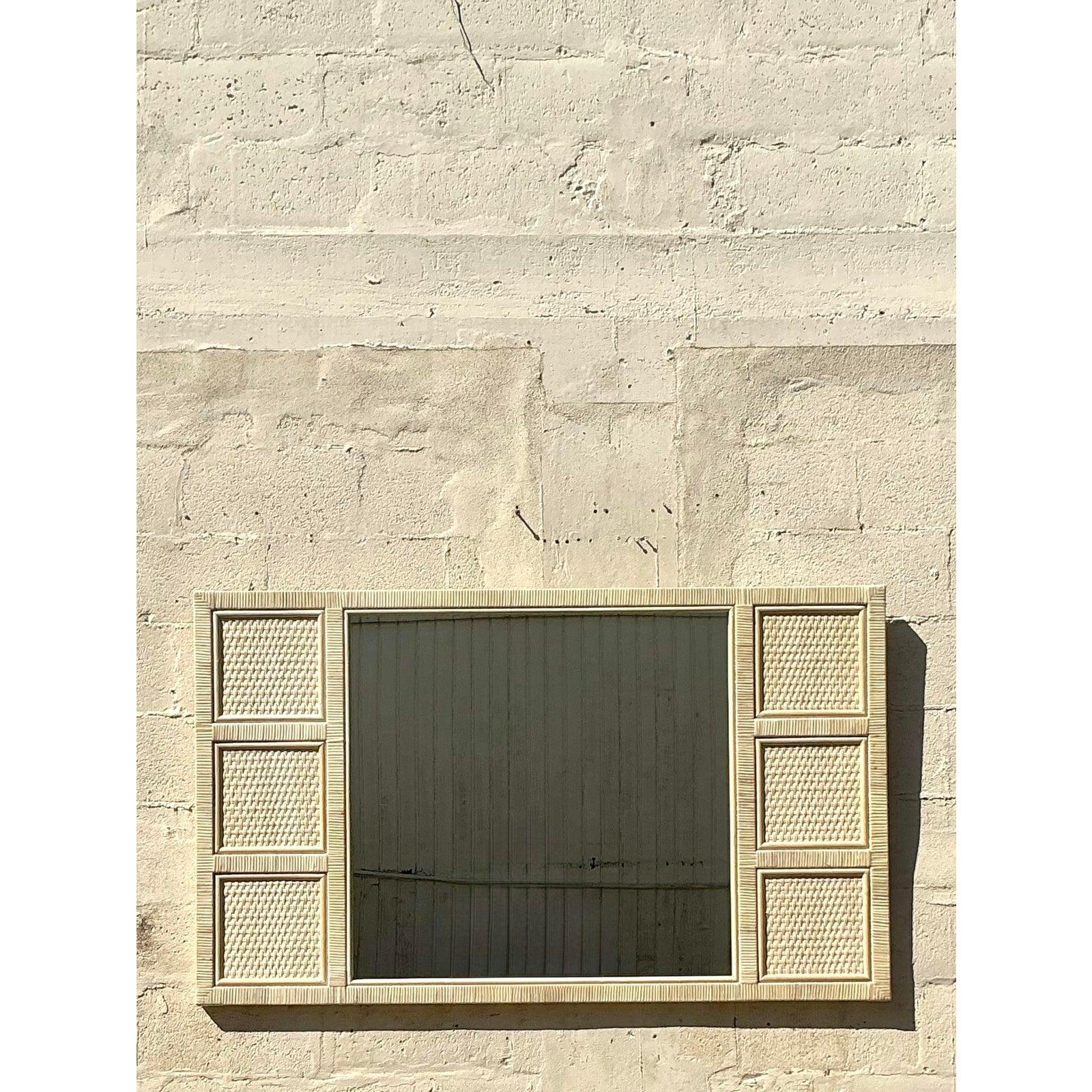 Specchio vintage in rattan intrecciato in vendita 1