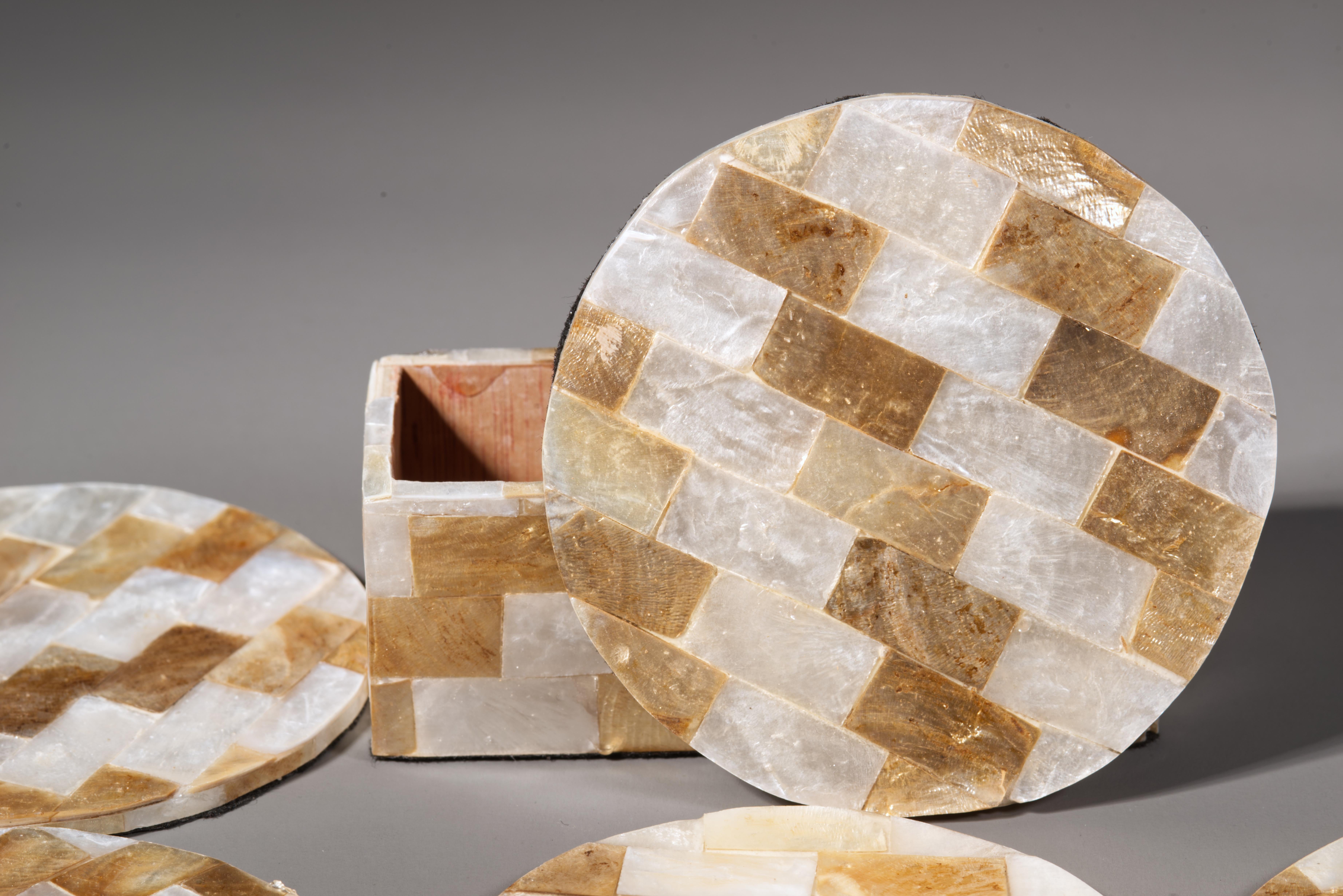 Vintage Coasters in Capiz Pearl Shell Set of 6 in Holder Box In Good Condition For Sale In Clifton Springs, NY