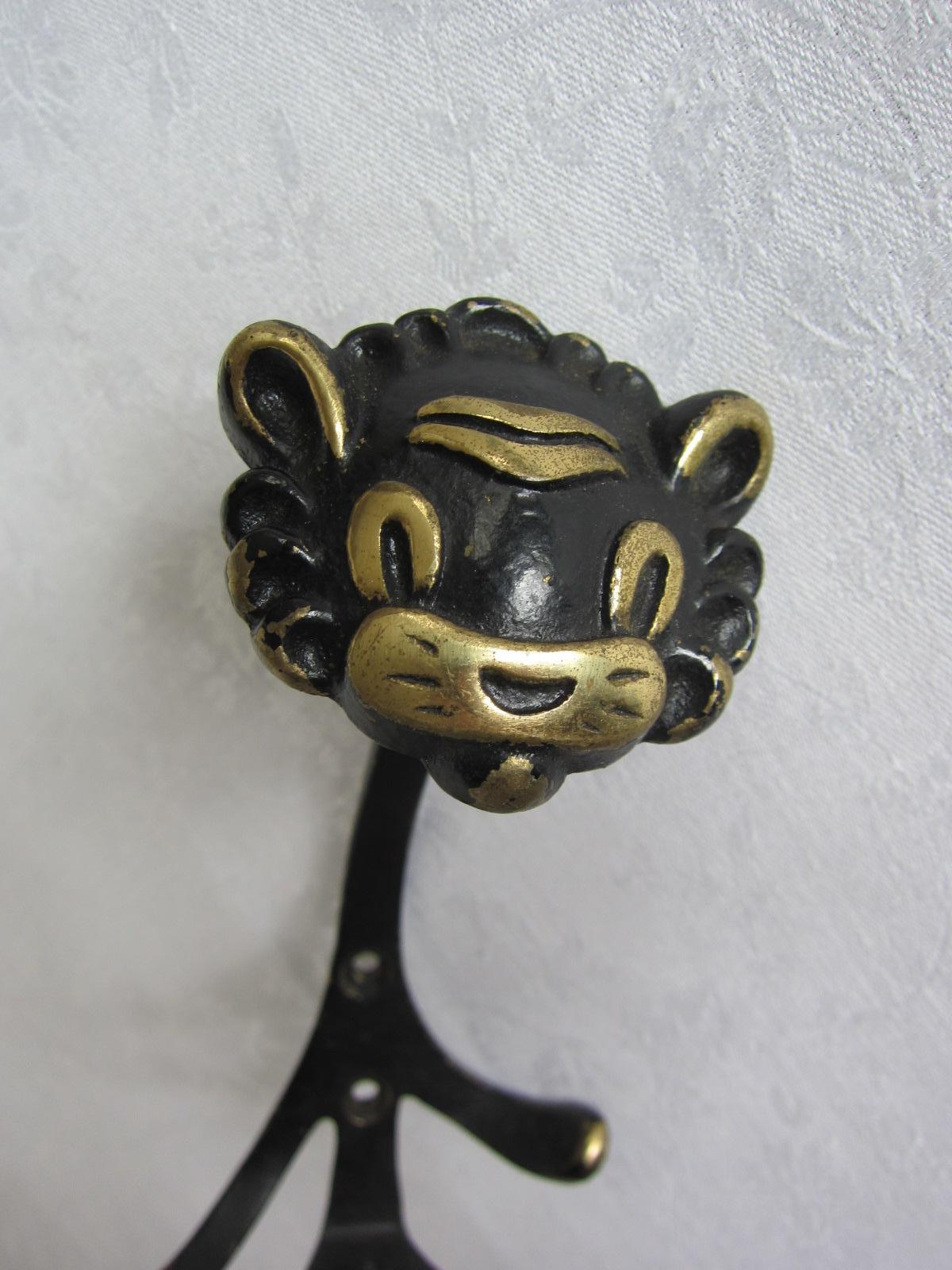 Vintage Coat hooks in shape of cat, lion, cow and monkey, 1950s Walter Bosse For Sale 7