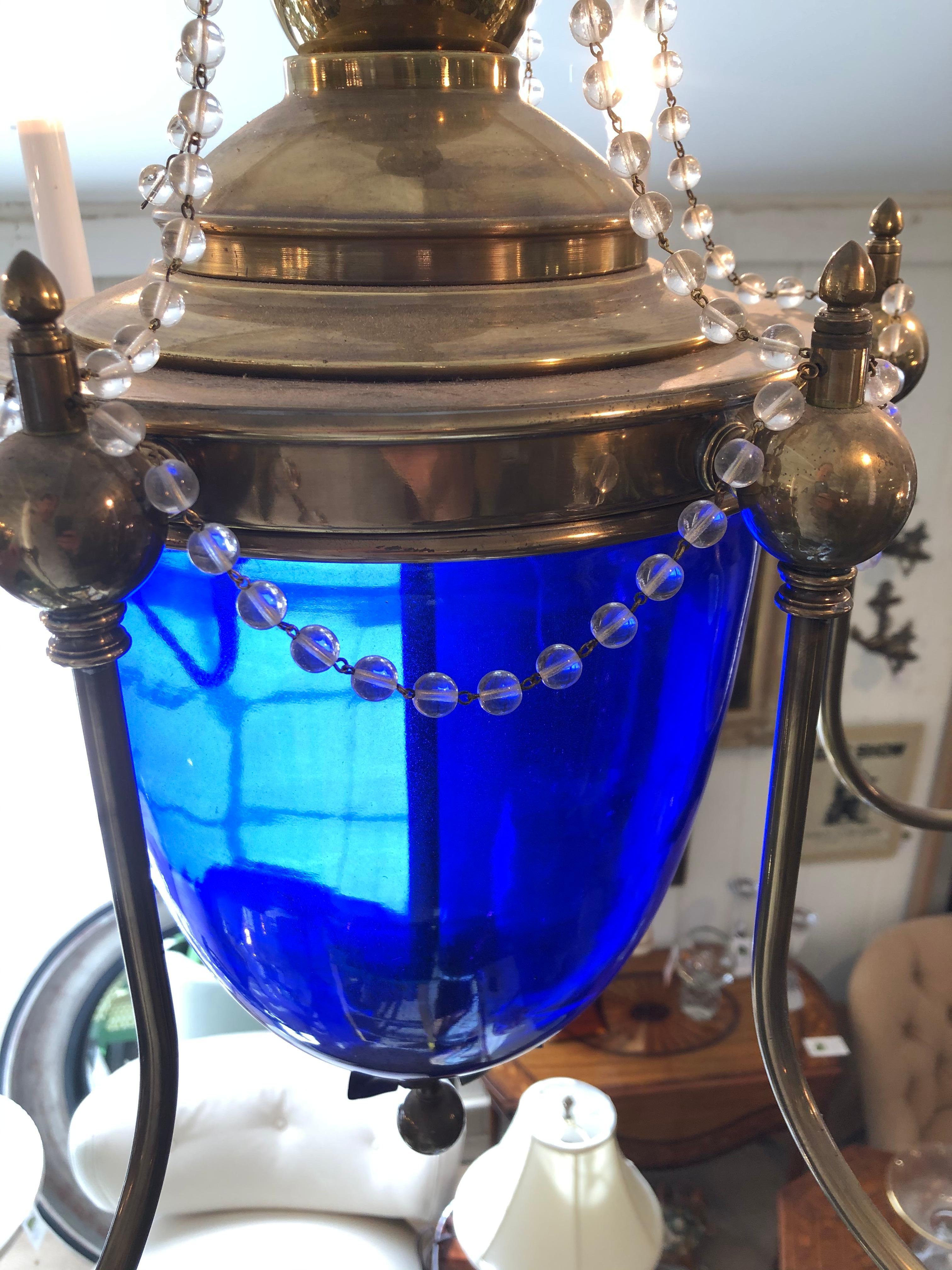 Vintage-Kronleuchter aus kobaltblauem Glas und Messing 3