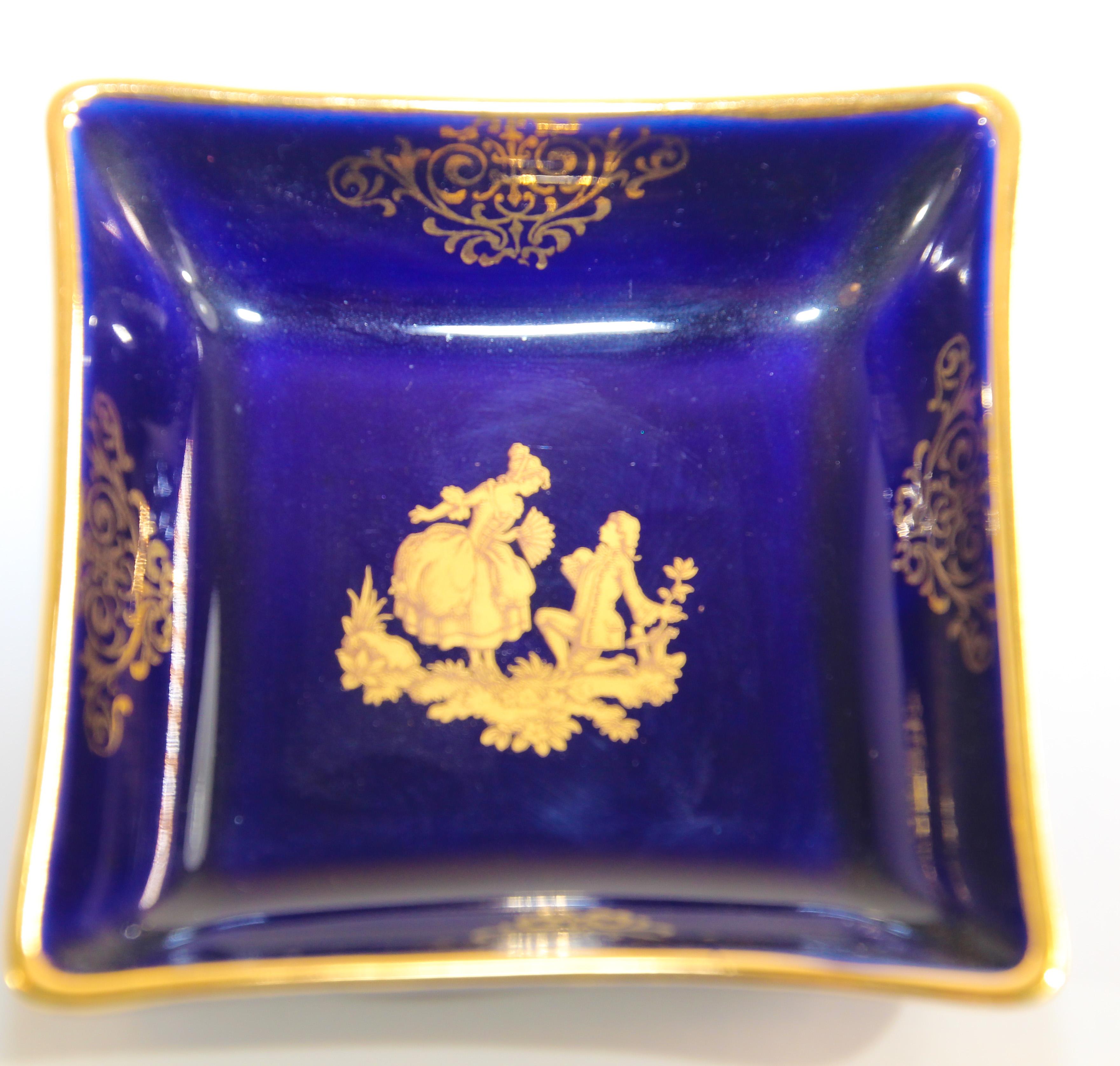 Vintage Cobalt Blue Royal Limoges France 22-Karat Gold Trinket Boxes Set For Sale 1