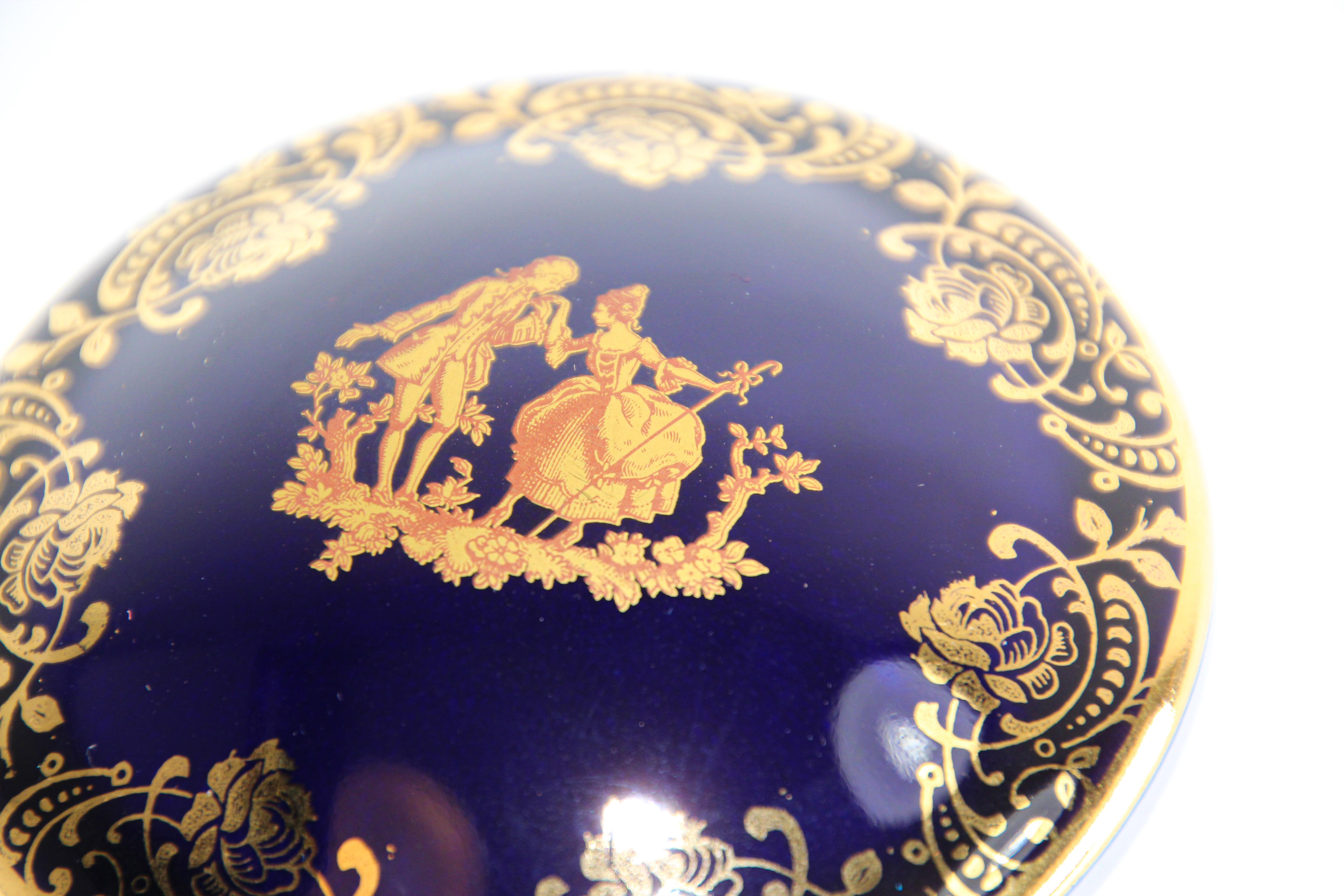 Vintage Cobalt Blue Royal Limoges France 22-Karat Gold Trinket Boxes Set For Sale 3