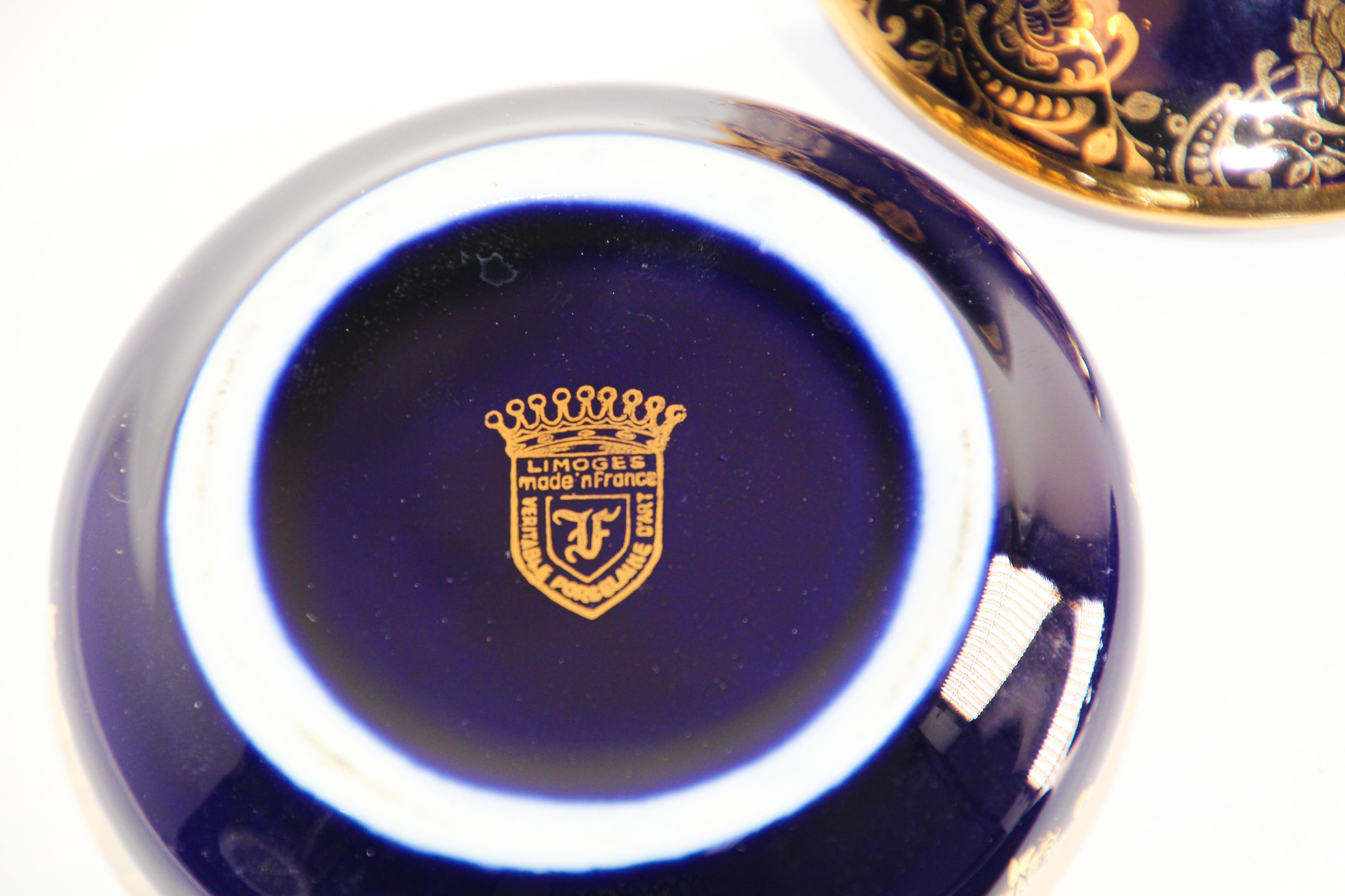 French Vintage Cobalt Blue Royal Limoges France 22-Karat Gold Trinket Boxes Set For Sale