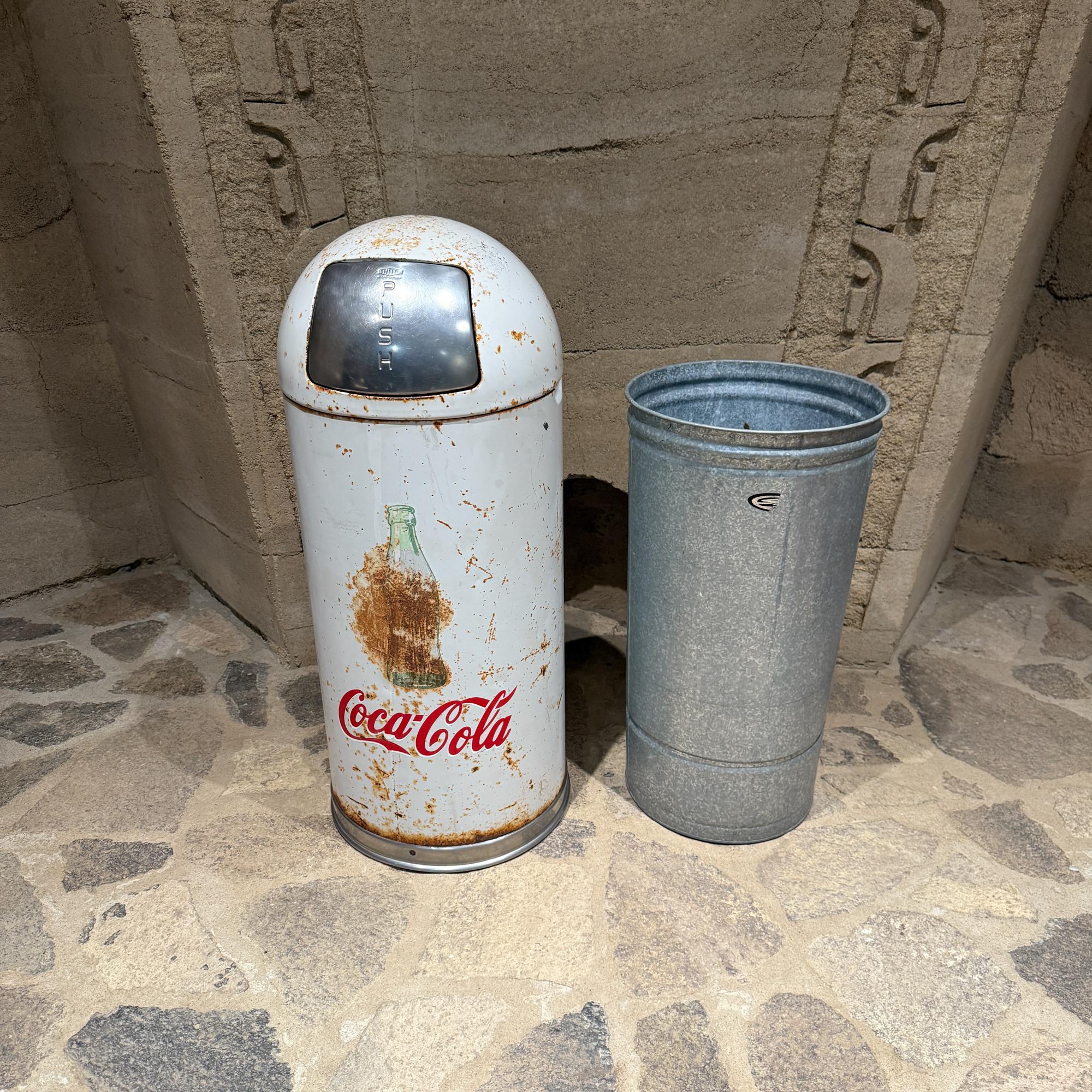 For your consideration, vintage Coca Cola trash can mid-century. White paint with chrome plated steel. Interior galvanized can. Original unrestored.

Dimensions: 29