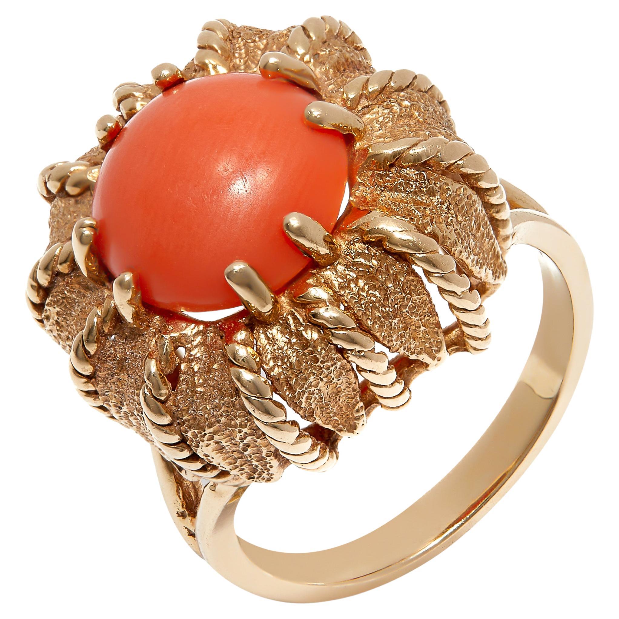 Vintage Cocktail 14ct Gold Coral Ring from the 1960s-1970s For Sale